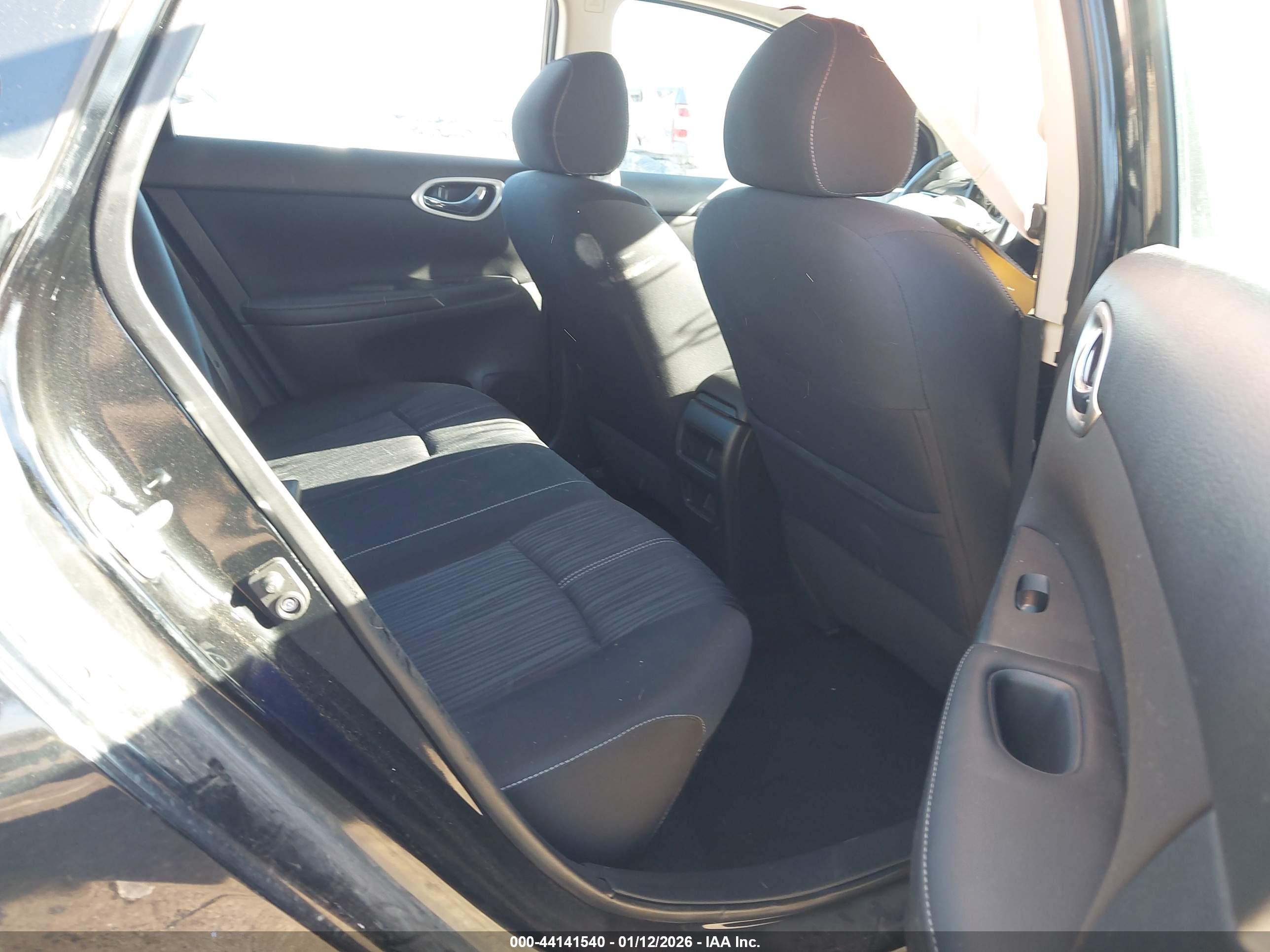 NISSAN SENTRA image 8