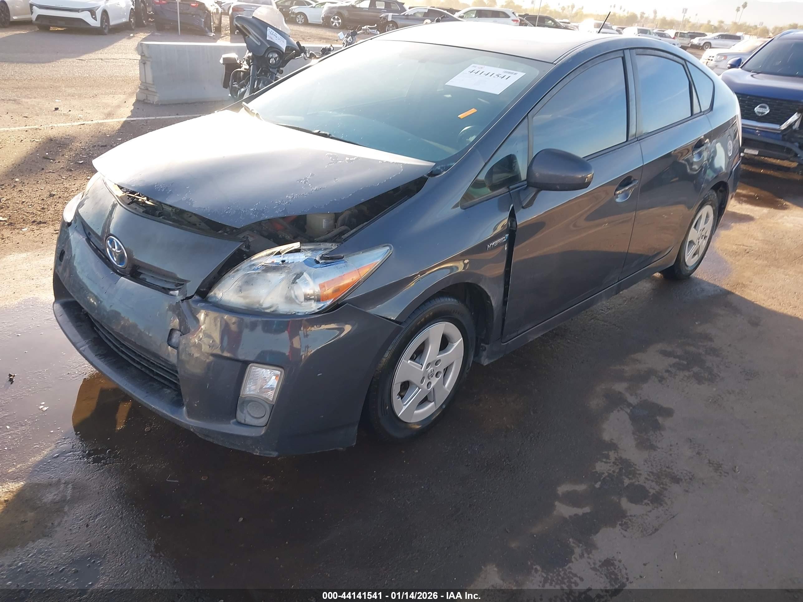 TOYOTA PRIUS image 2
