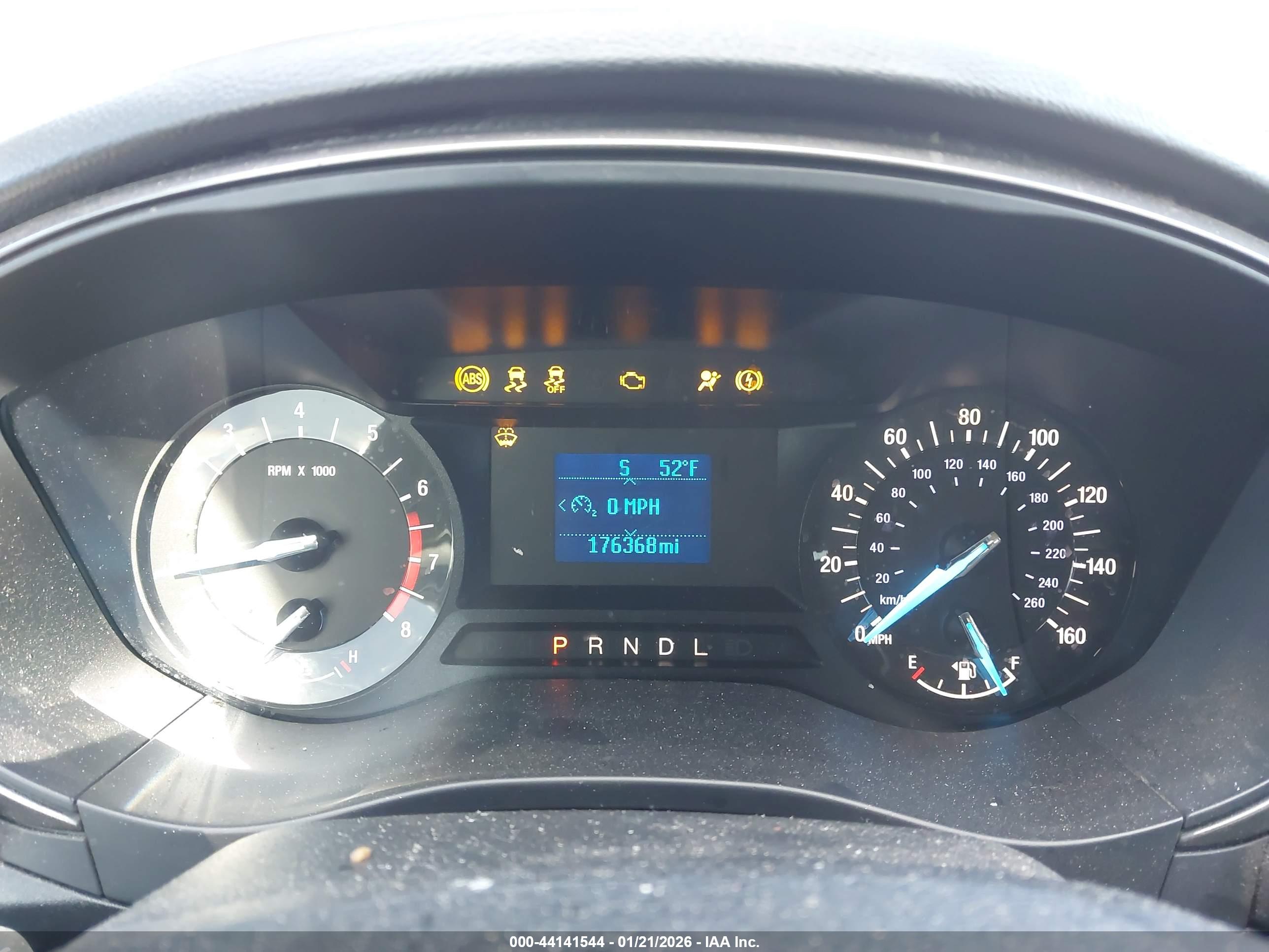 FORD FUSION image 7