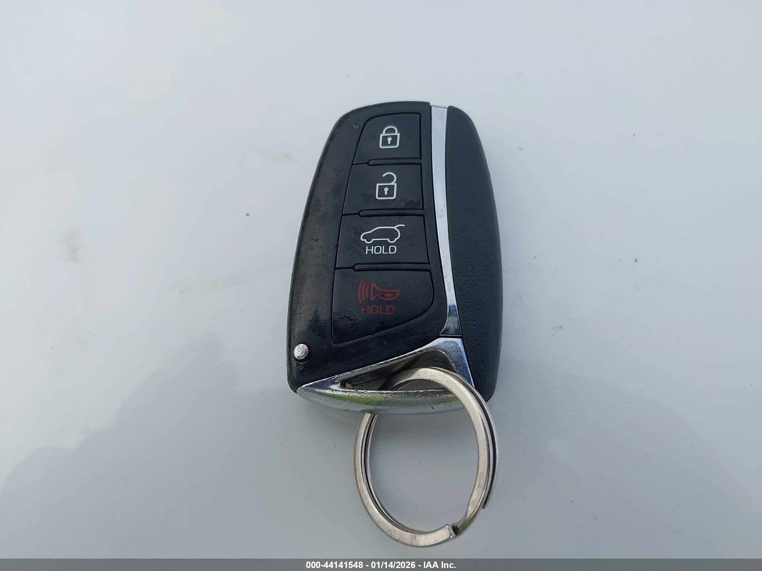 HYUNDAI SANTA image 11