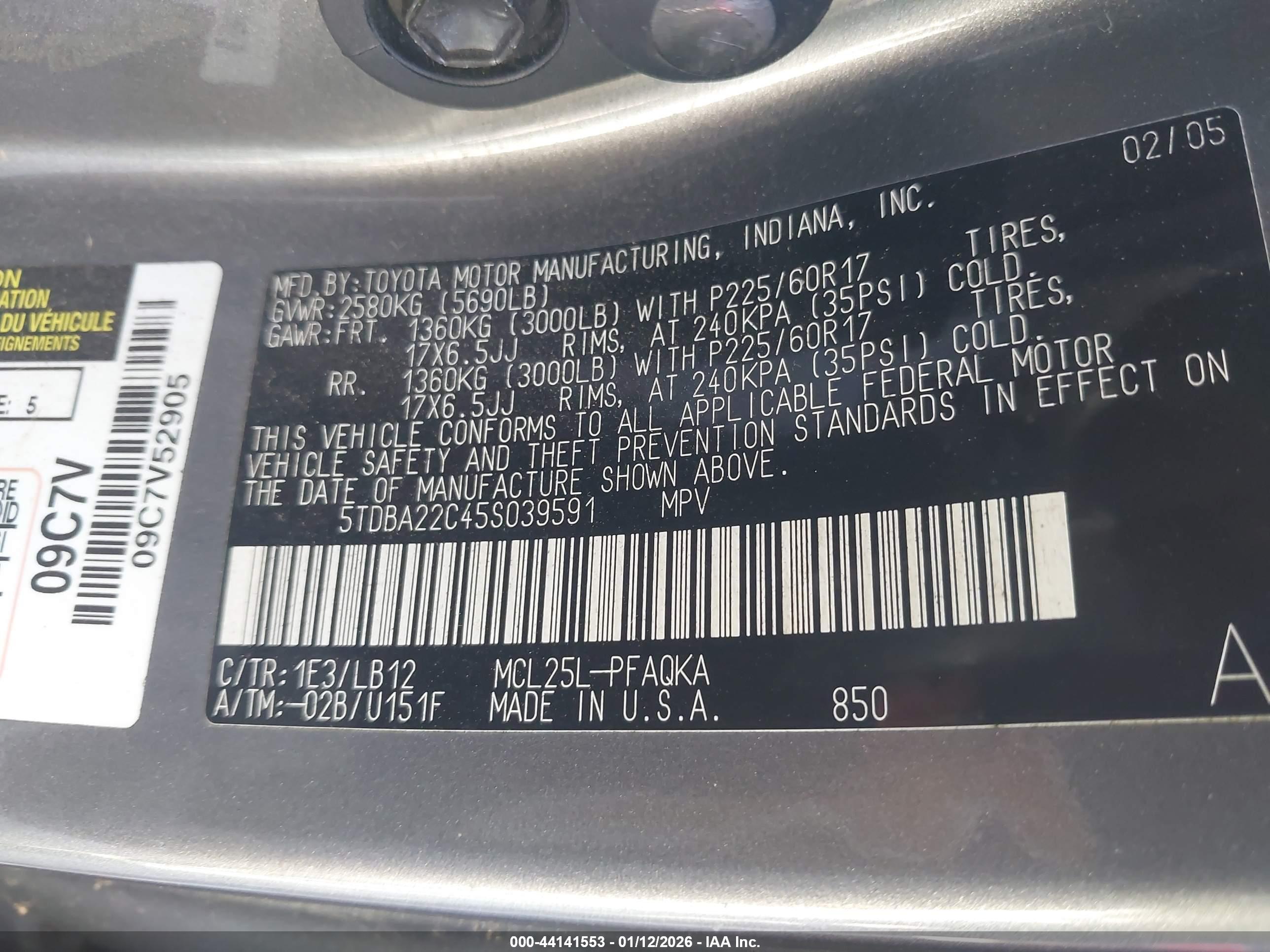 TOYOTA SIENNA image 9