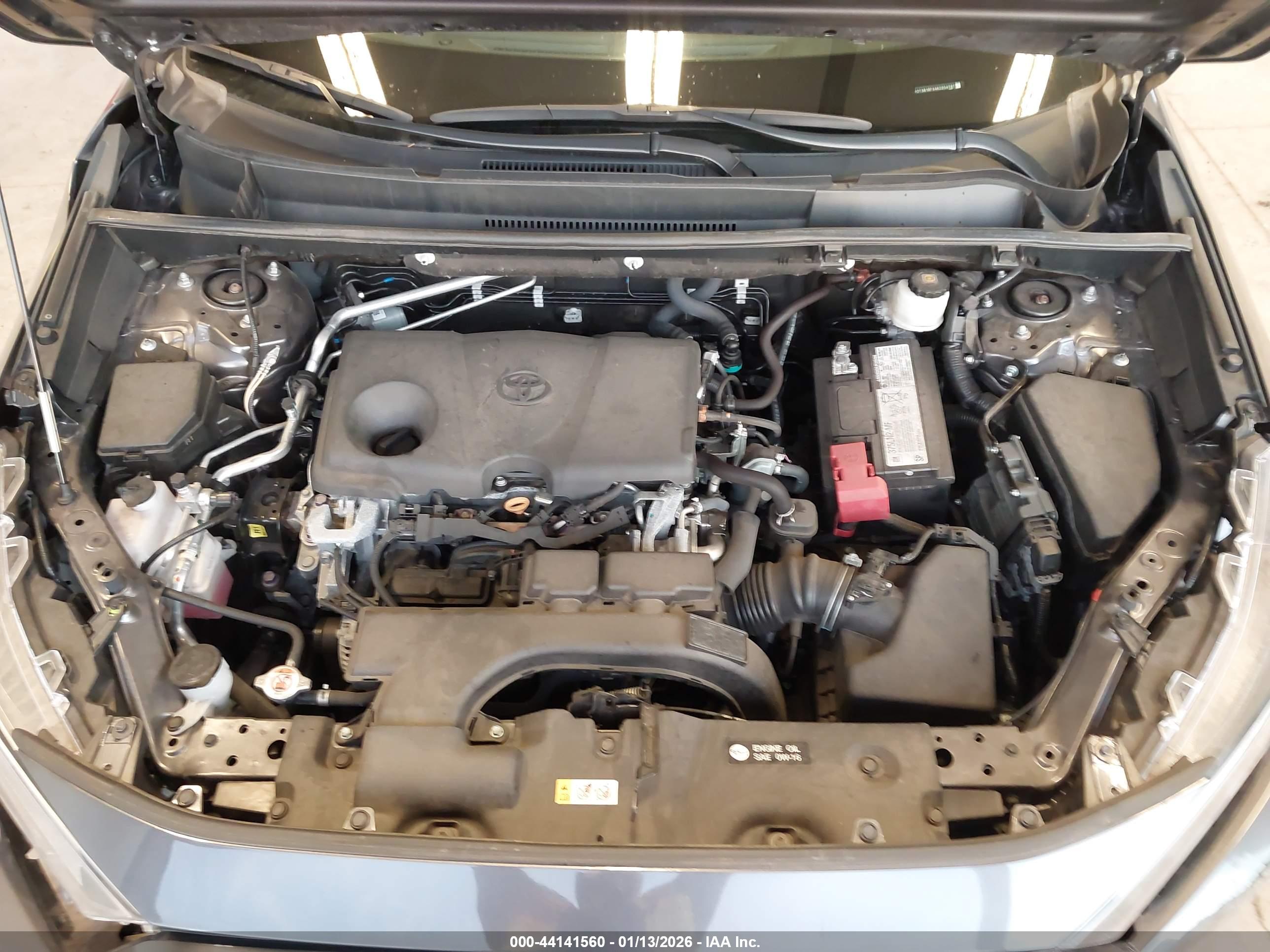 TOYOTA RAV4 image 10