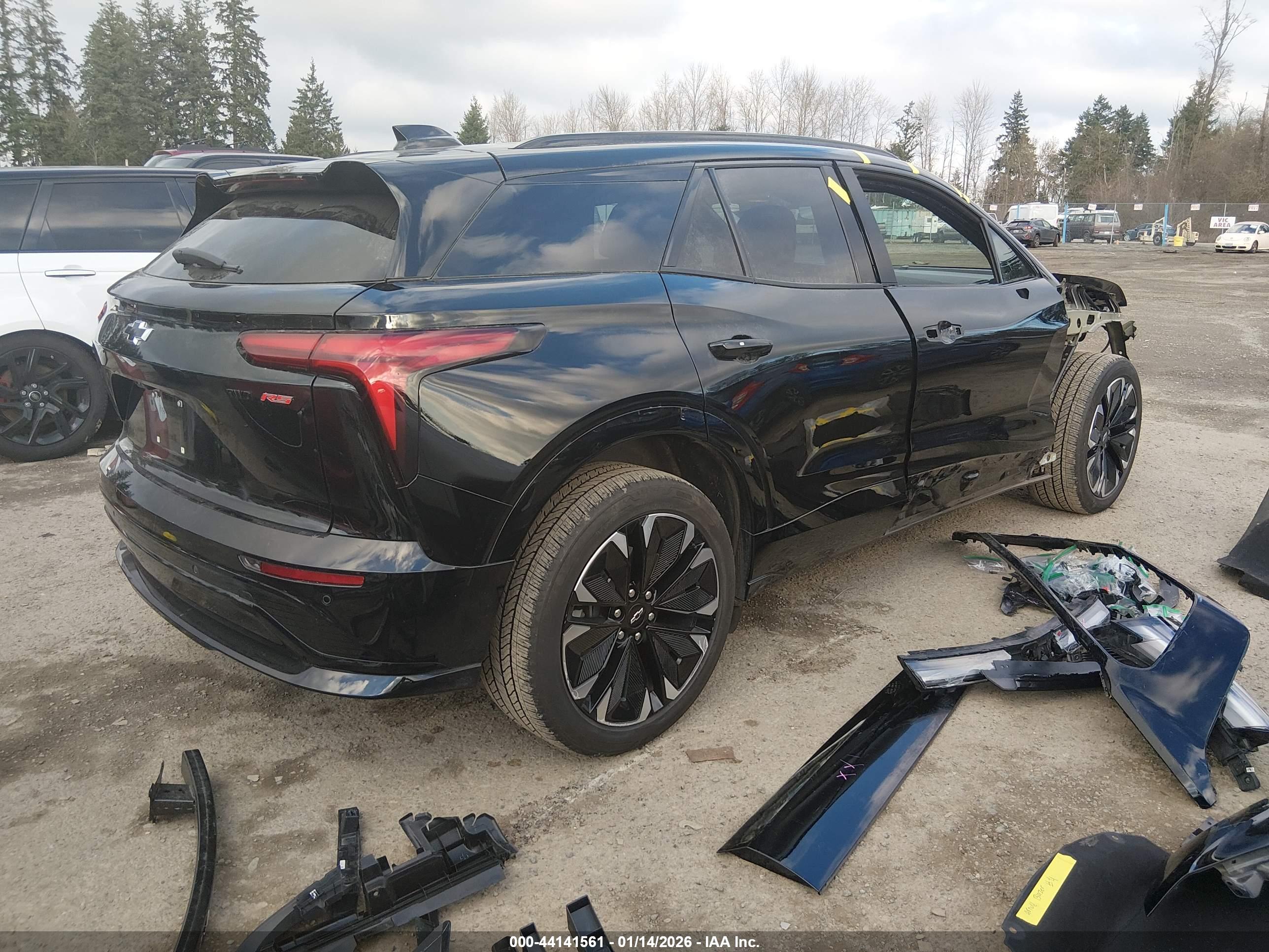 CHEVROLET BLAZER image 4
