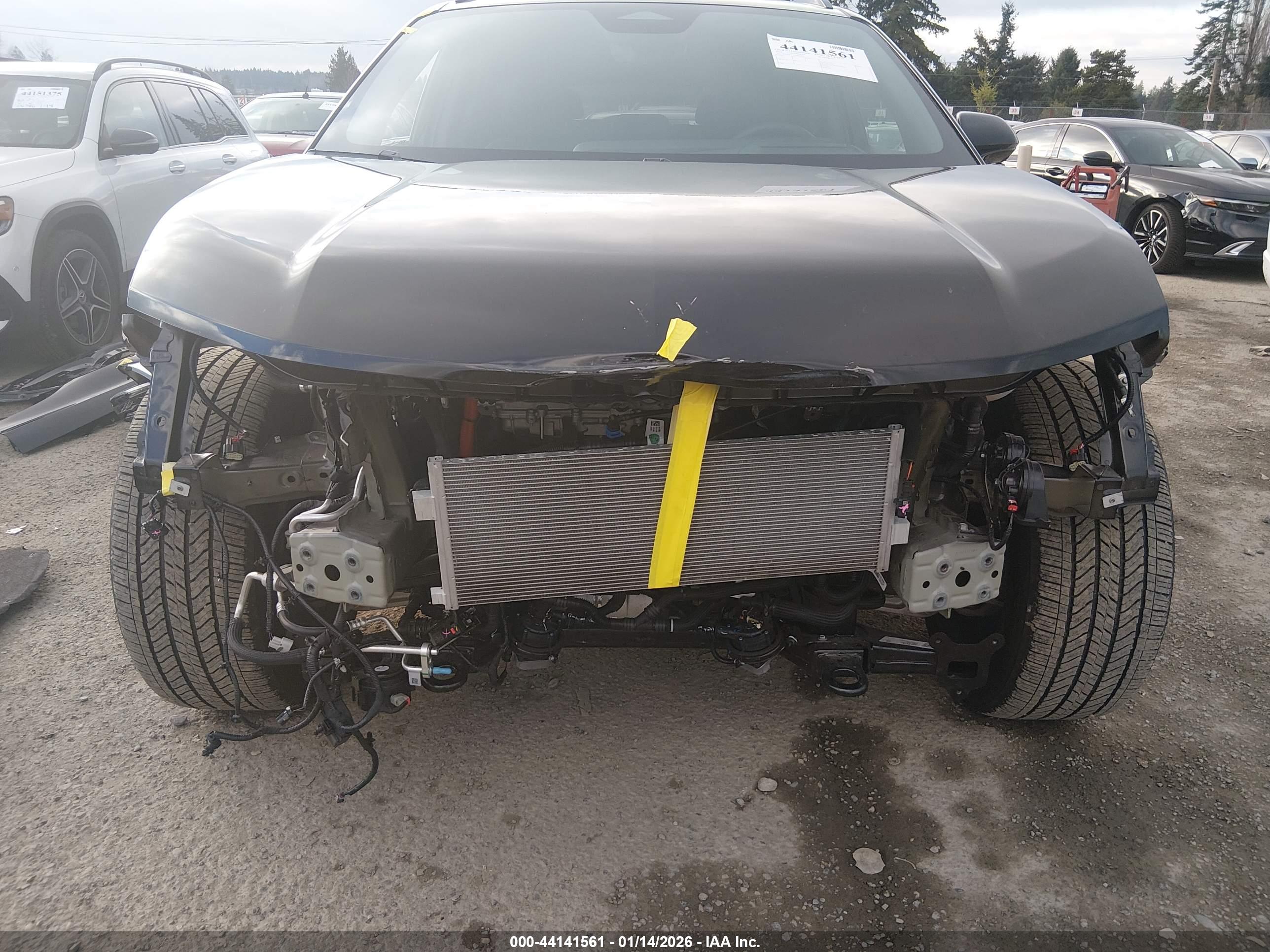 CHEVROLET BLAZER image 6