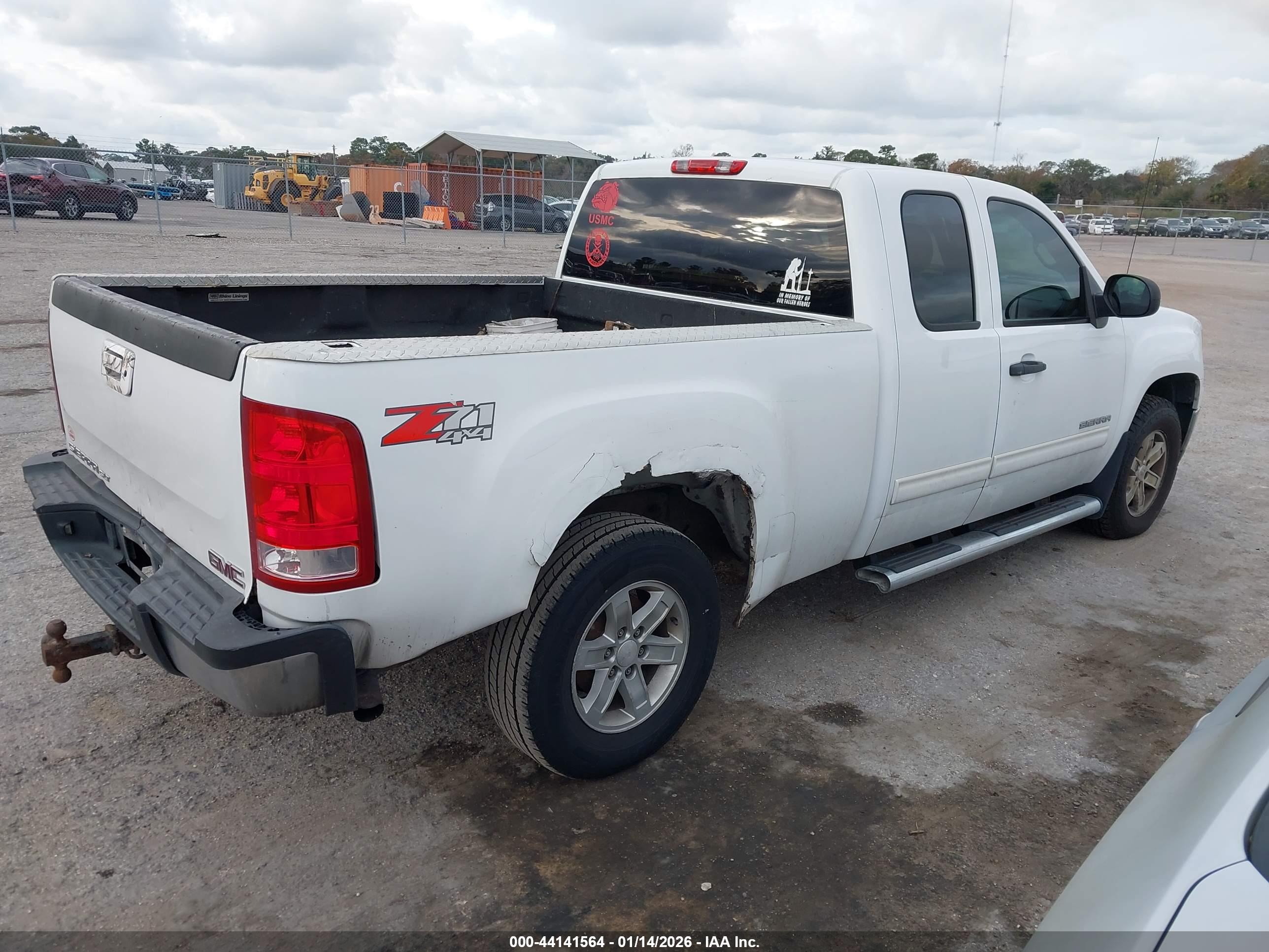 GMC SIERRA image 4