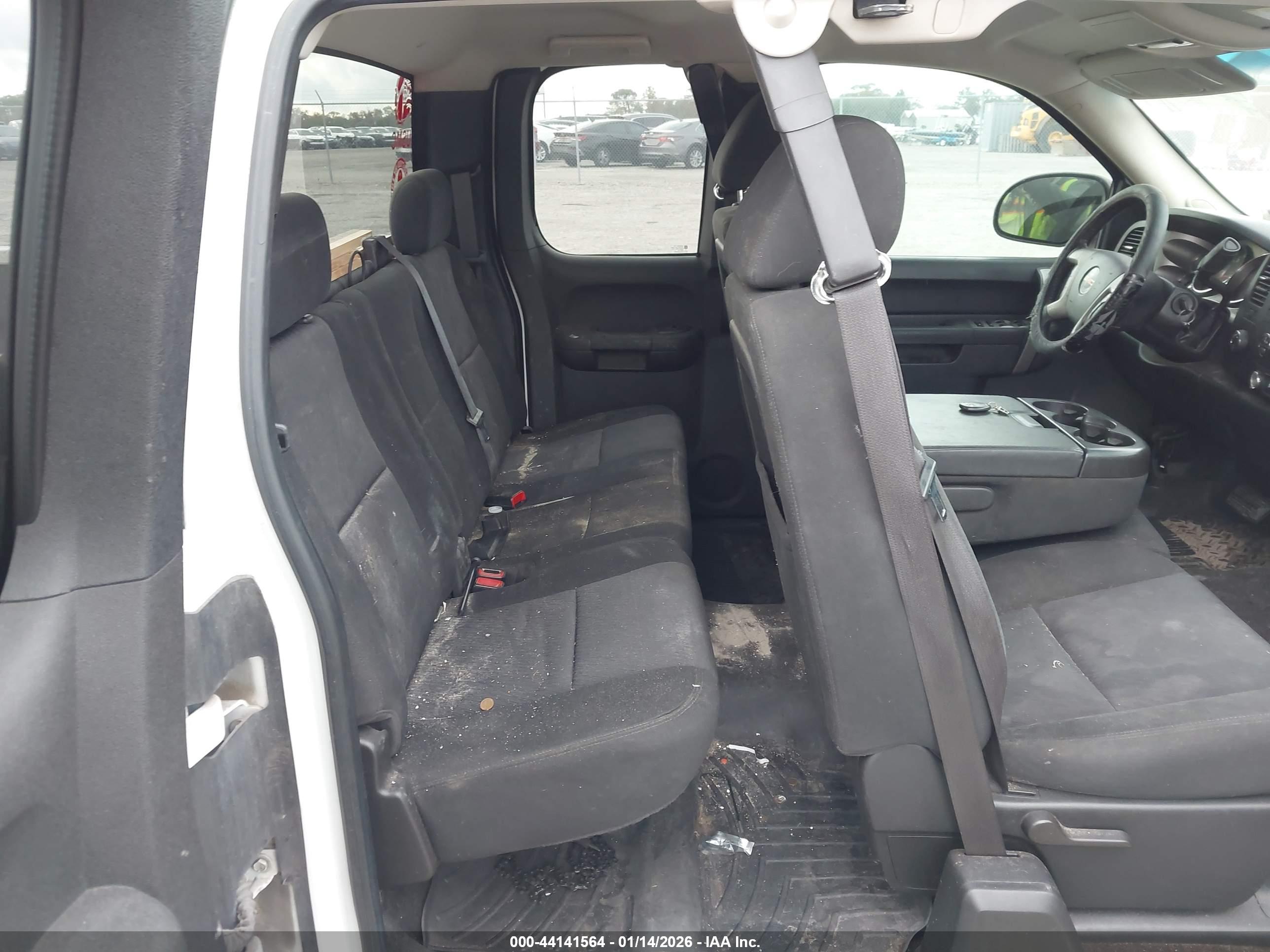GMC SIERRA image 8