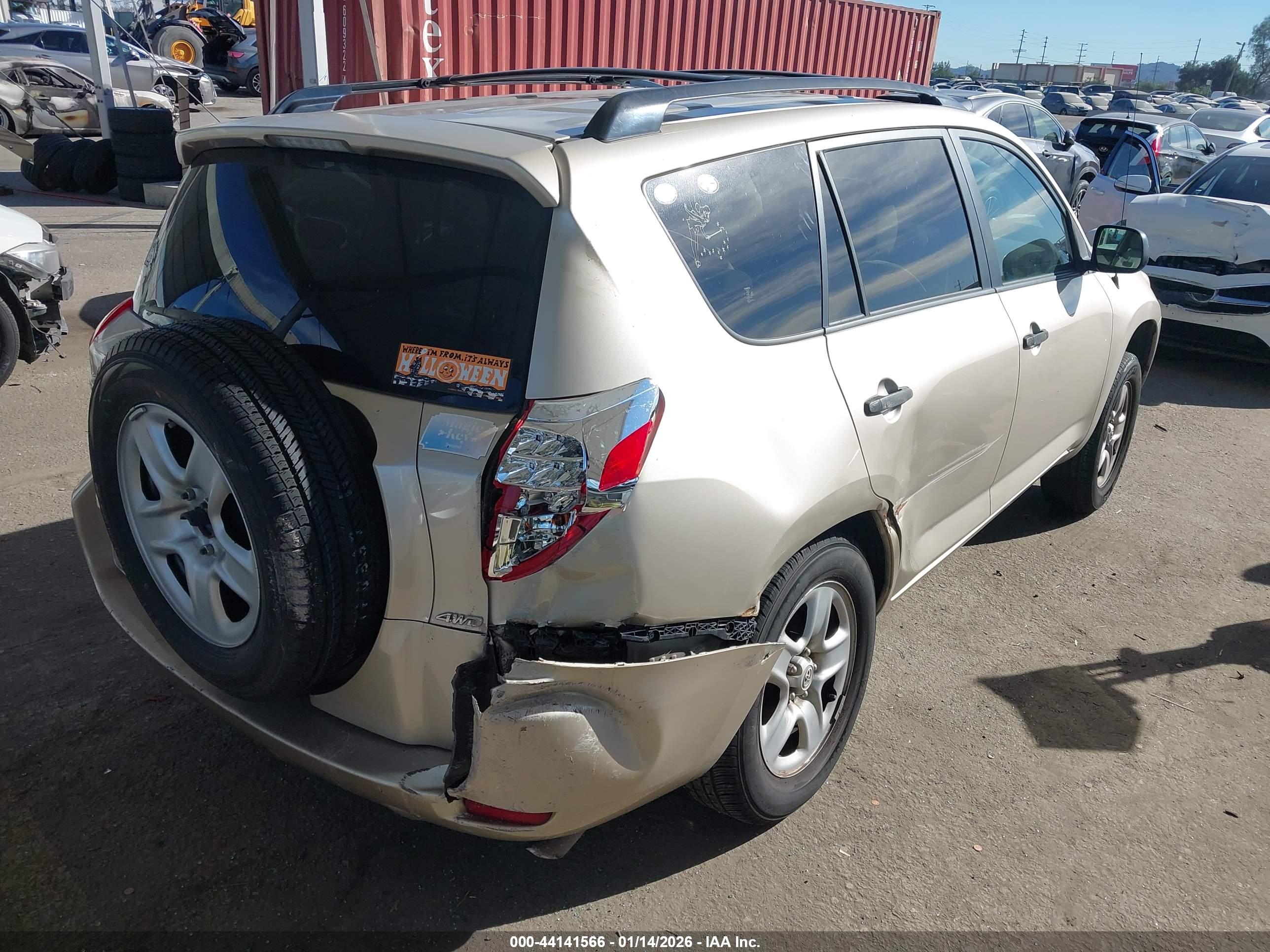 TOYOTA RAV4 image 4