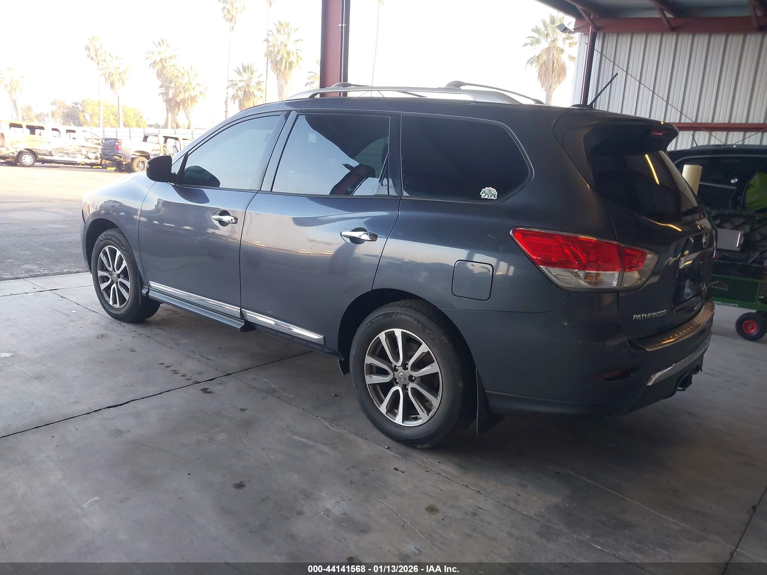 NISSAN PATHFINDER image 3