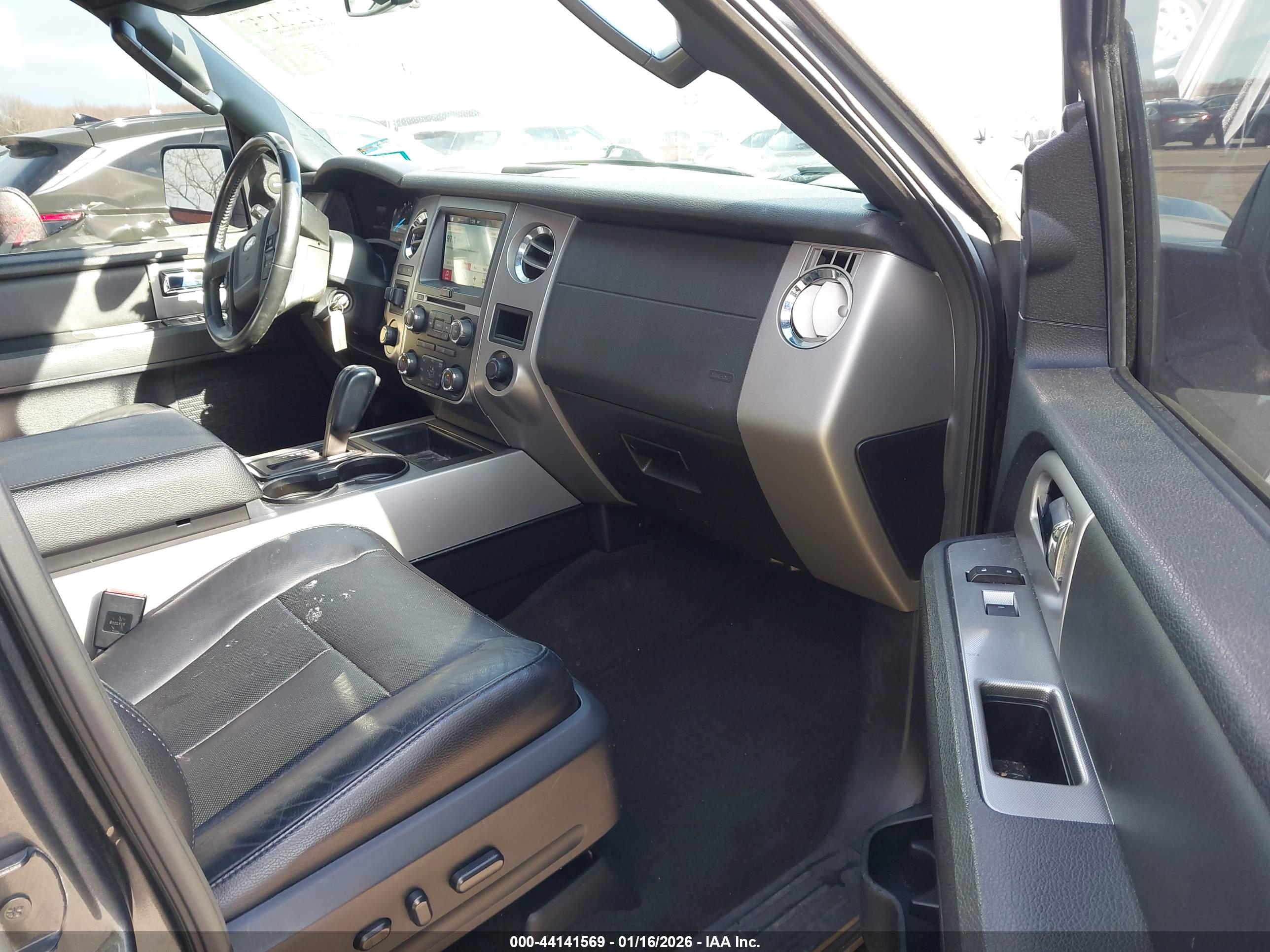 FORD EXPEDITION image 5