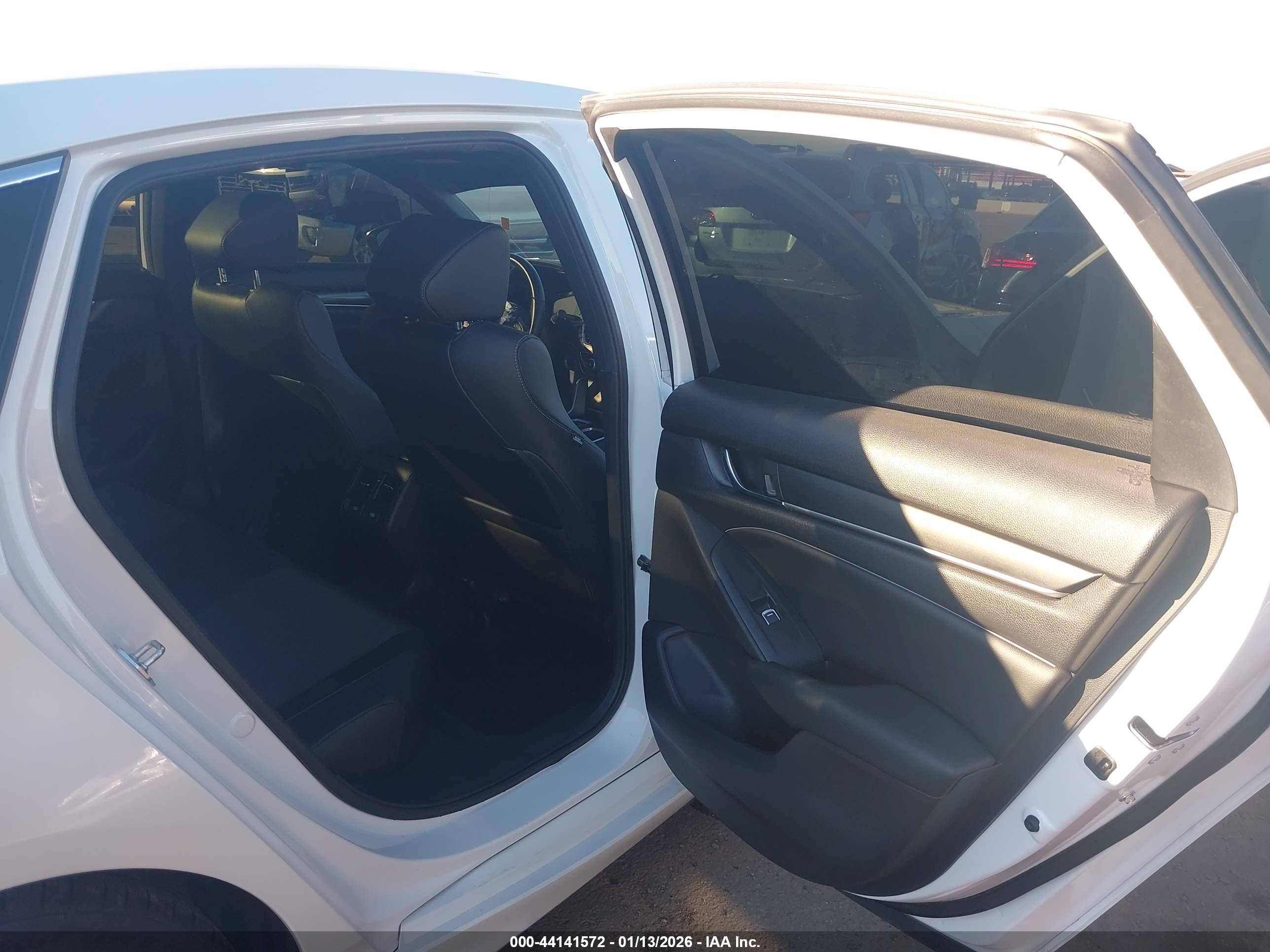 HONDA ACCORD image 8