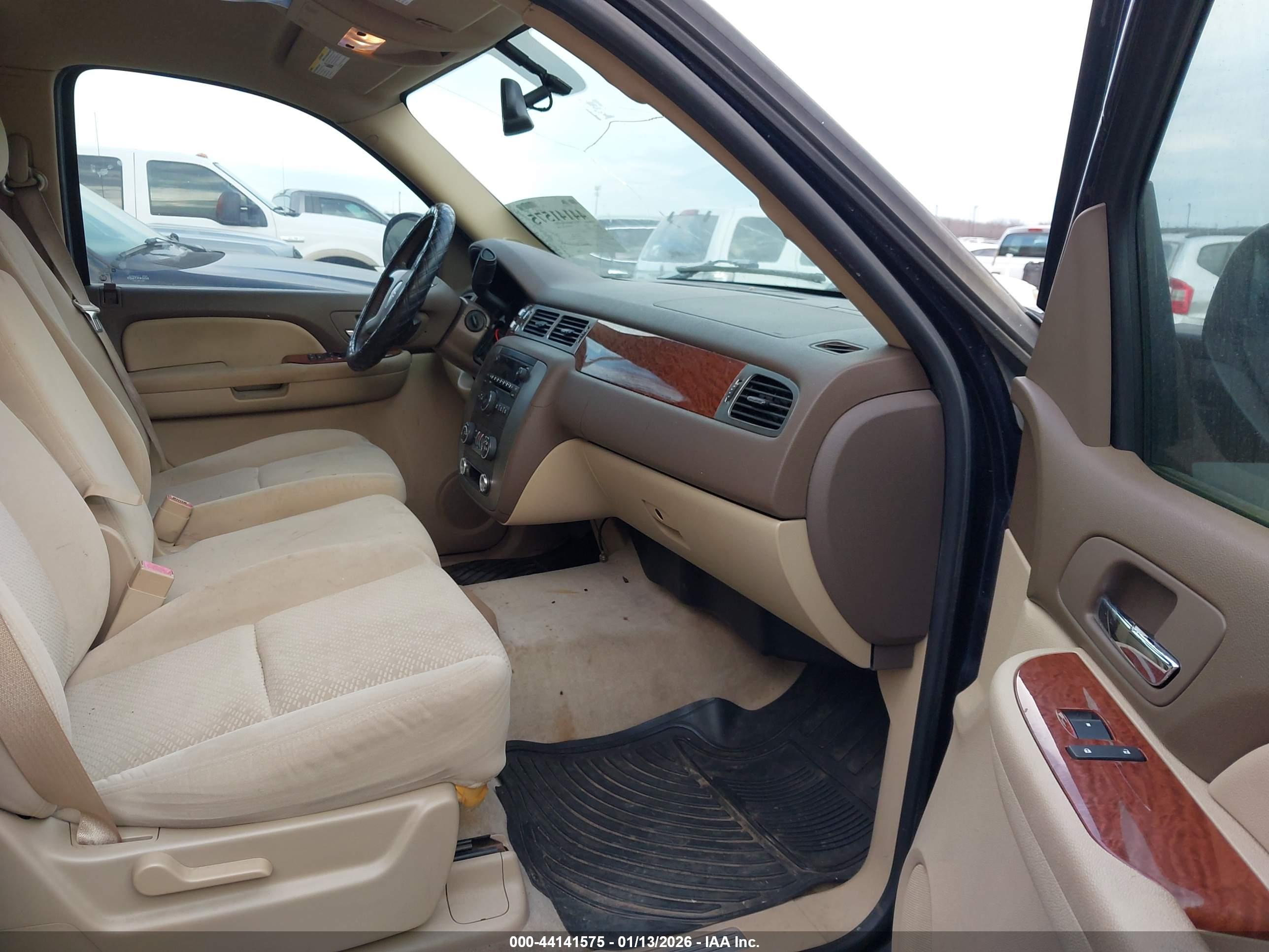 GMC YUKON image 5