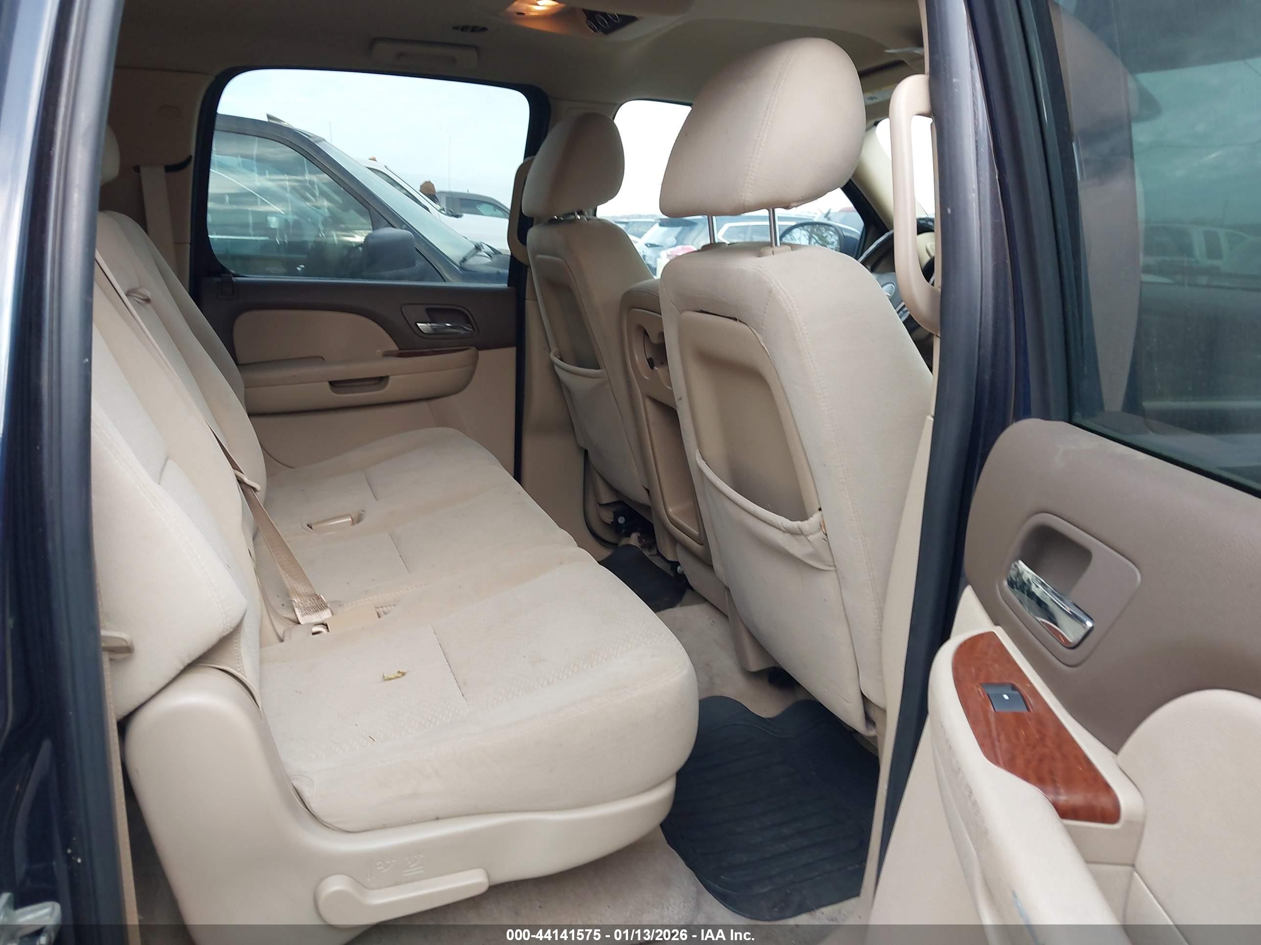 GMC YUKON image 8