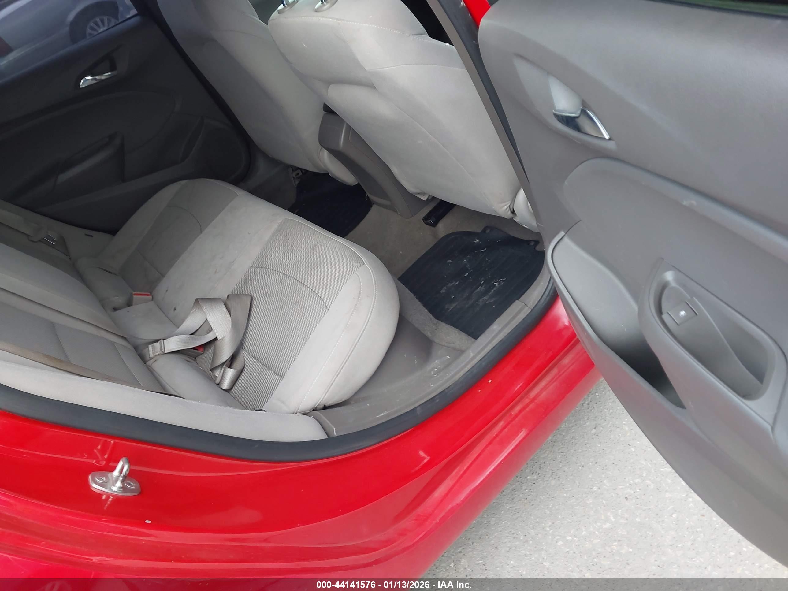 CHEVROLET CRUZE image 8