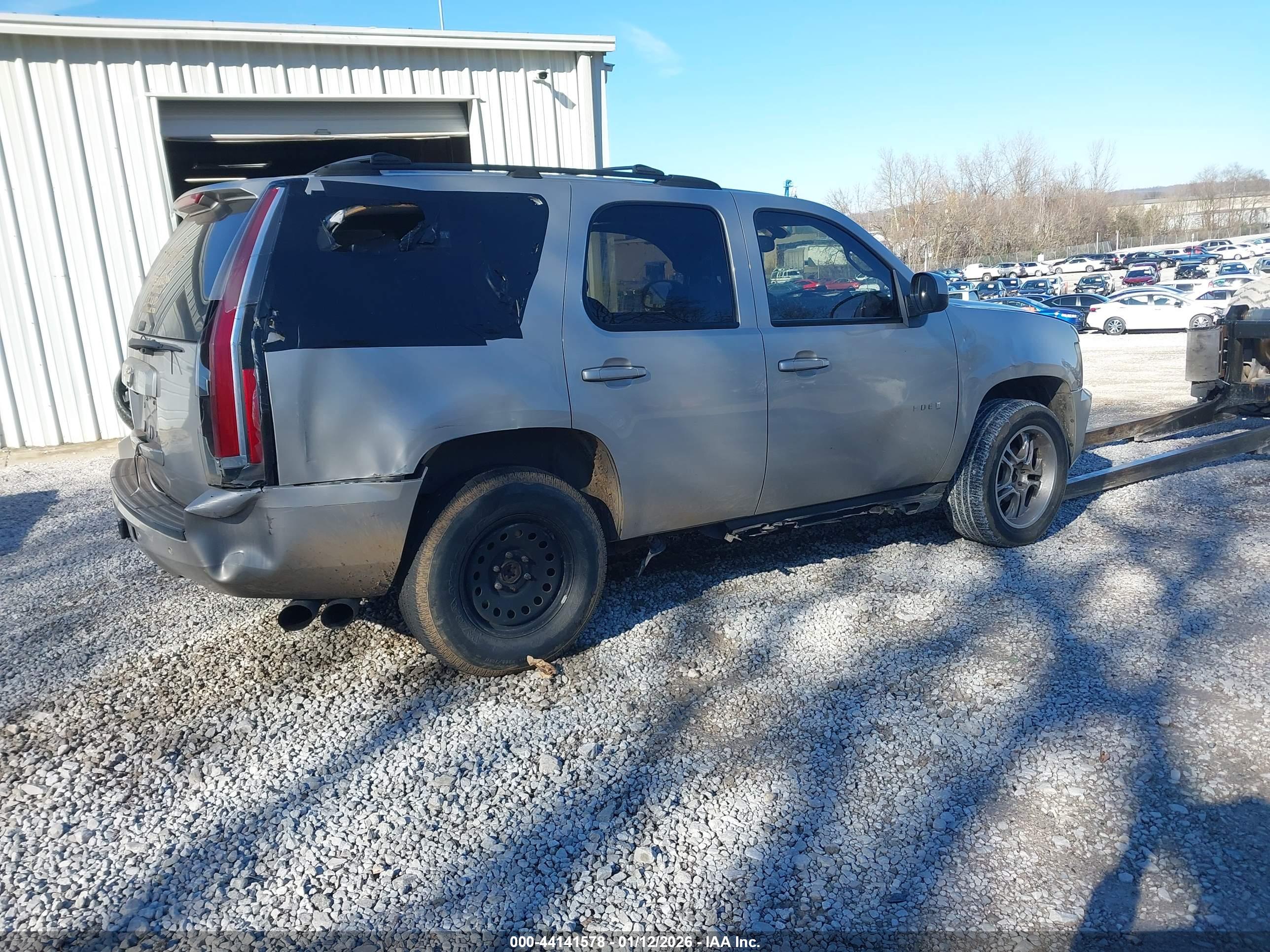 CHEVROLET TAHOE image 4
