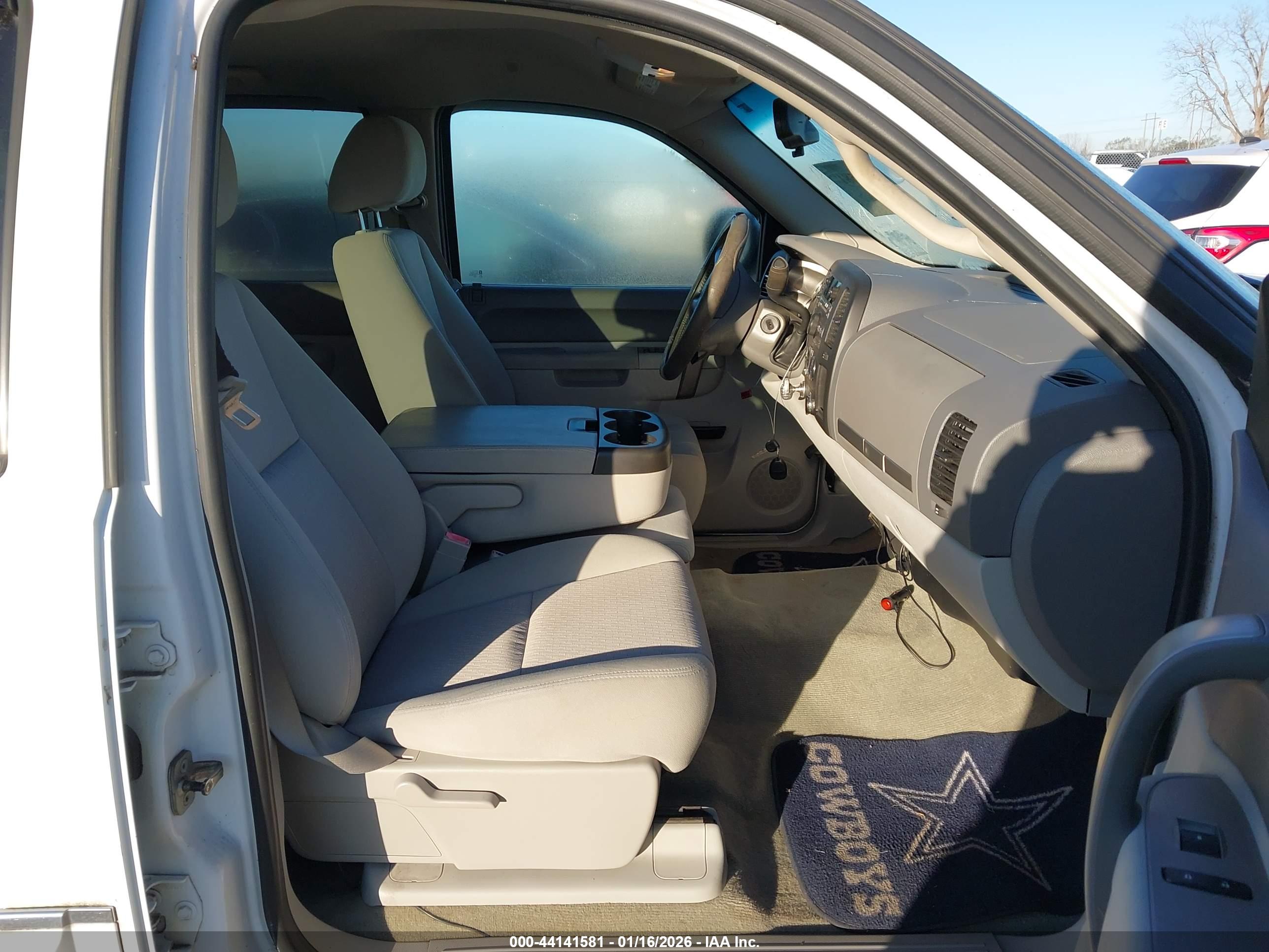 GMC SIERRA image 5