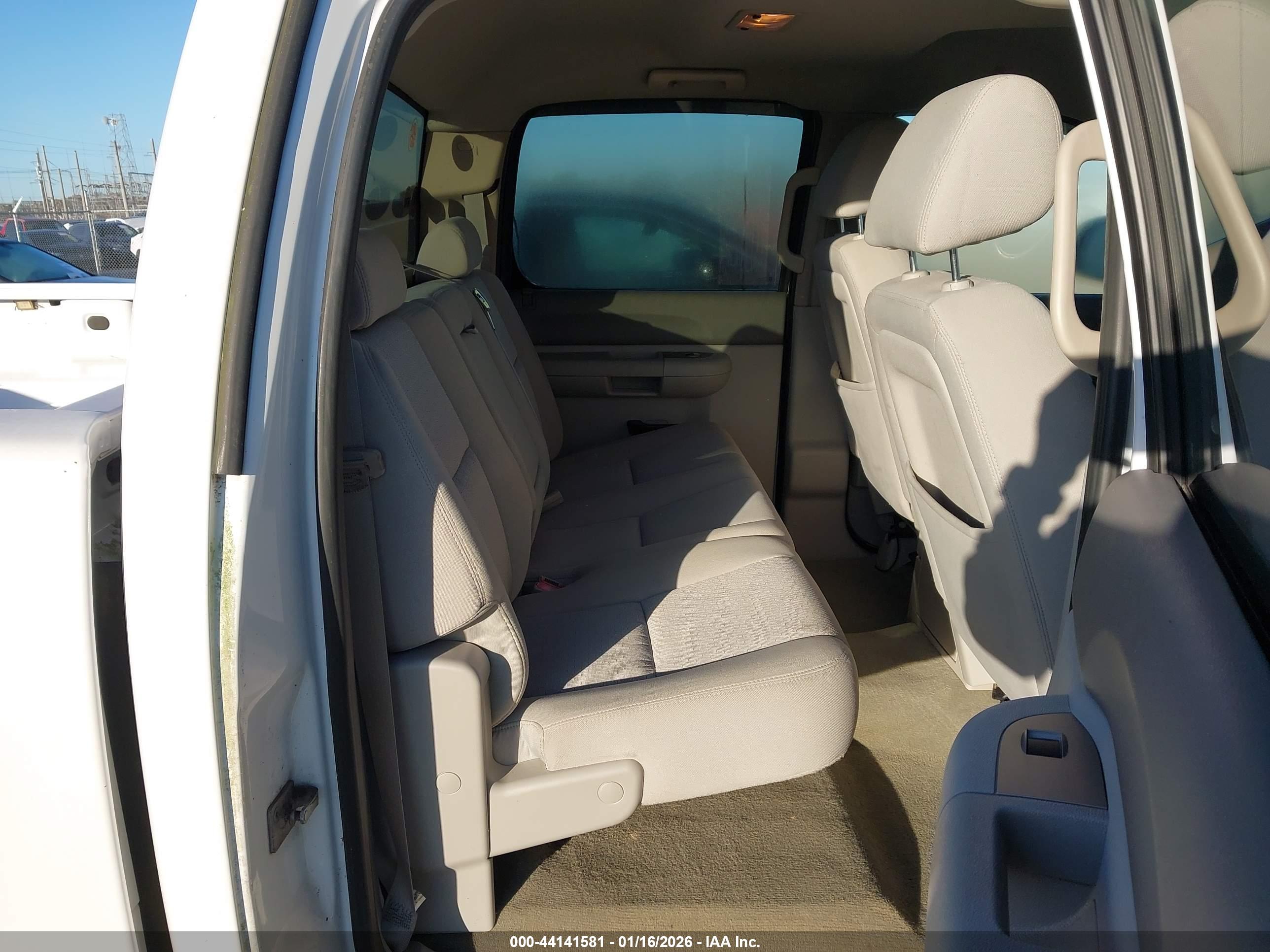GMC SIERRA image 8
