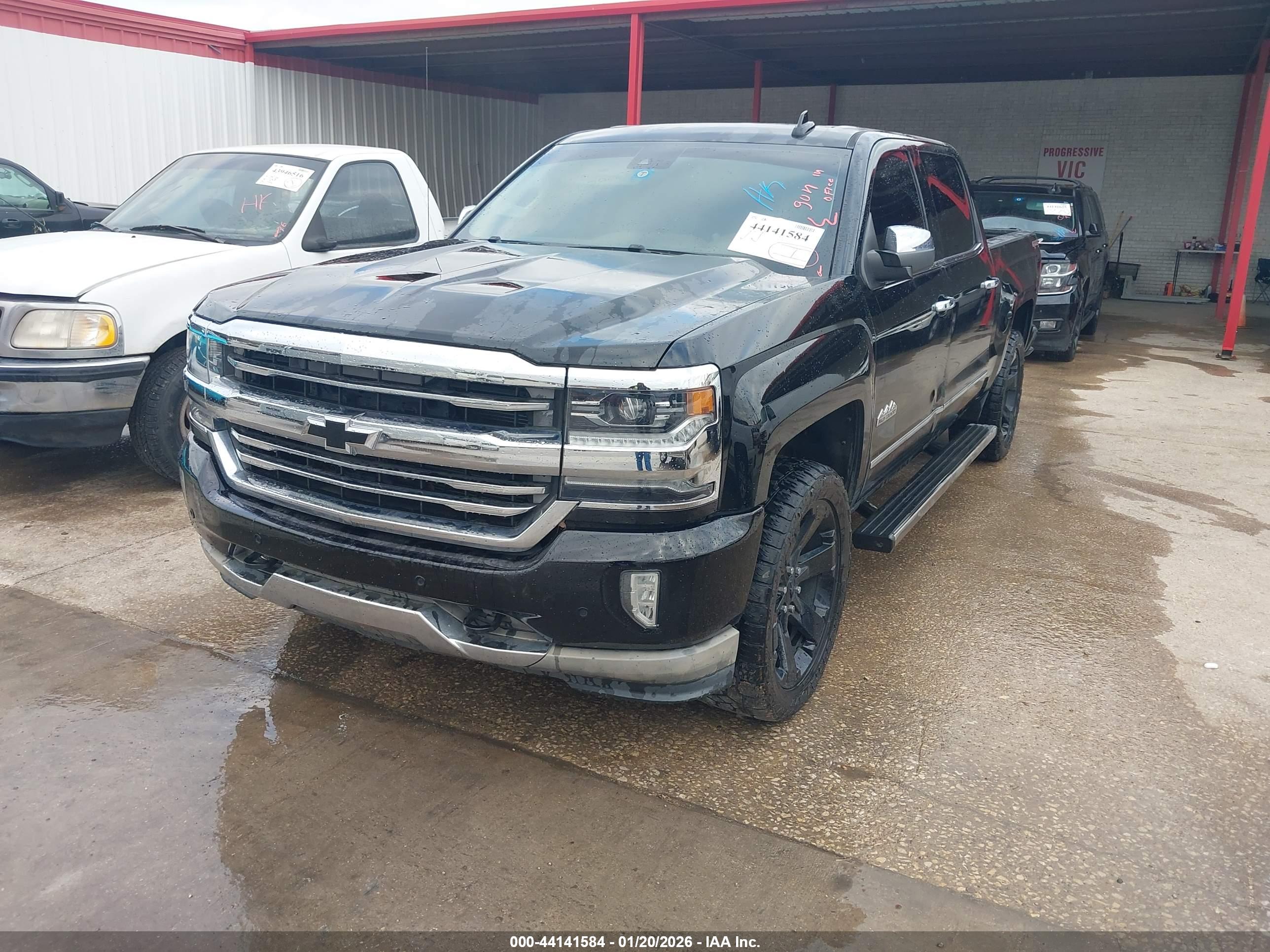 CHEVROLET SILVERADO image 6