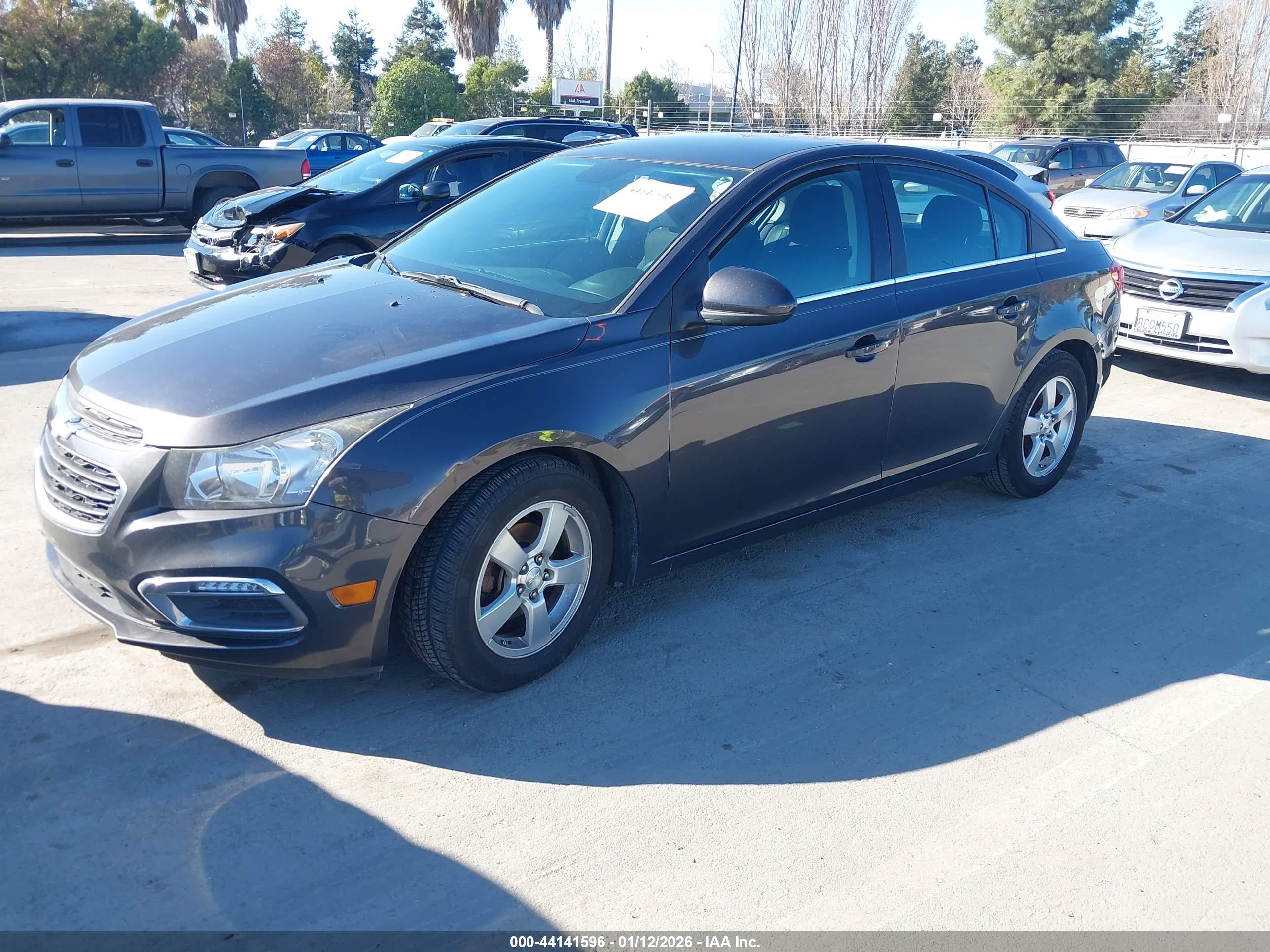 CHEVROLET CRUZE image 2