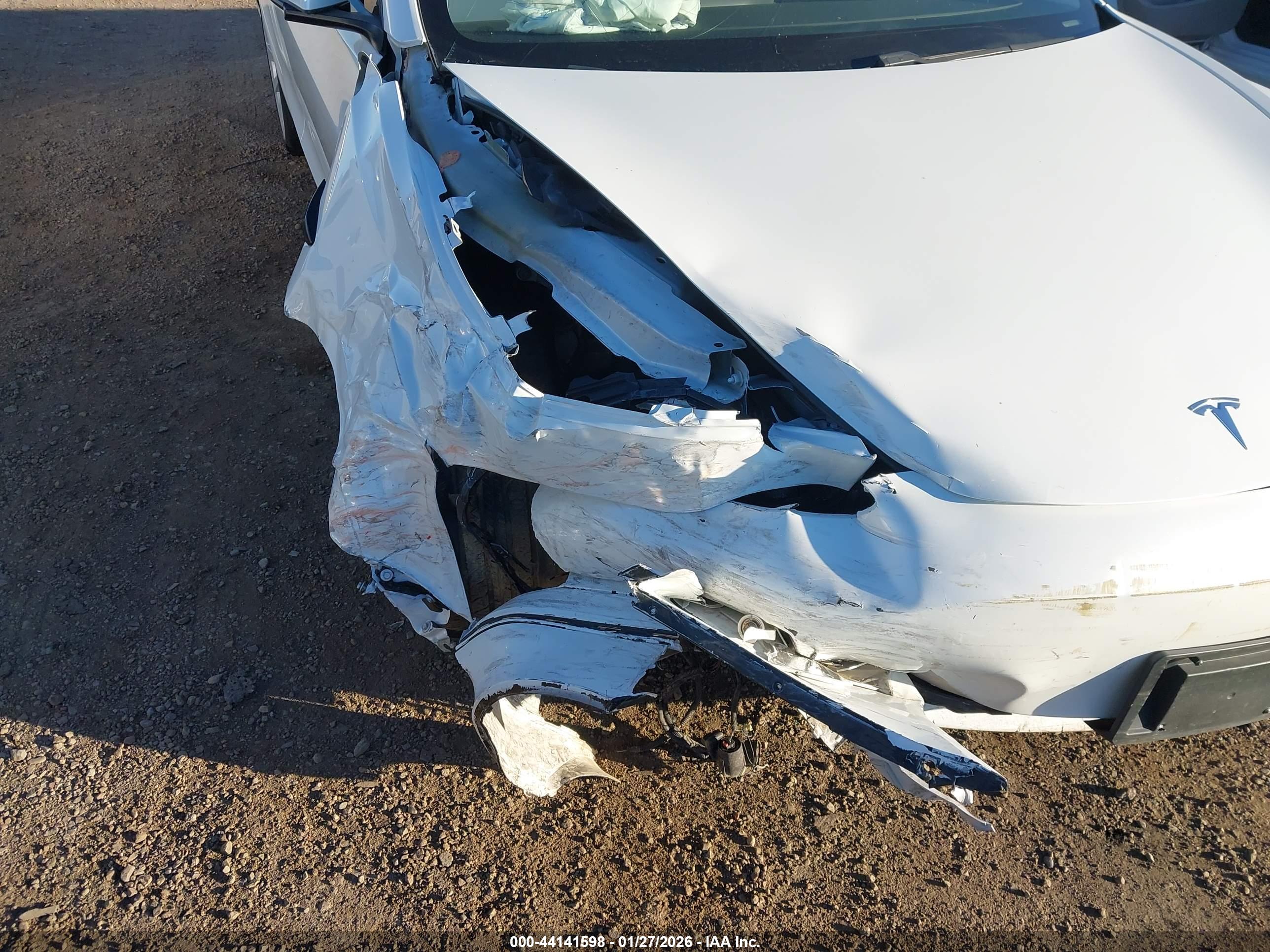 TESLA MODEL image 6
