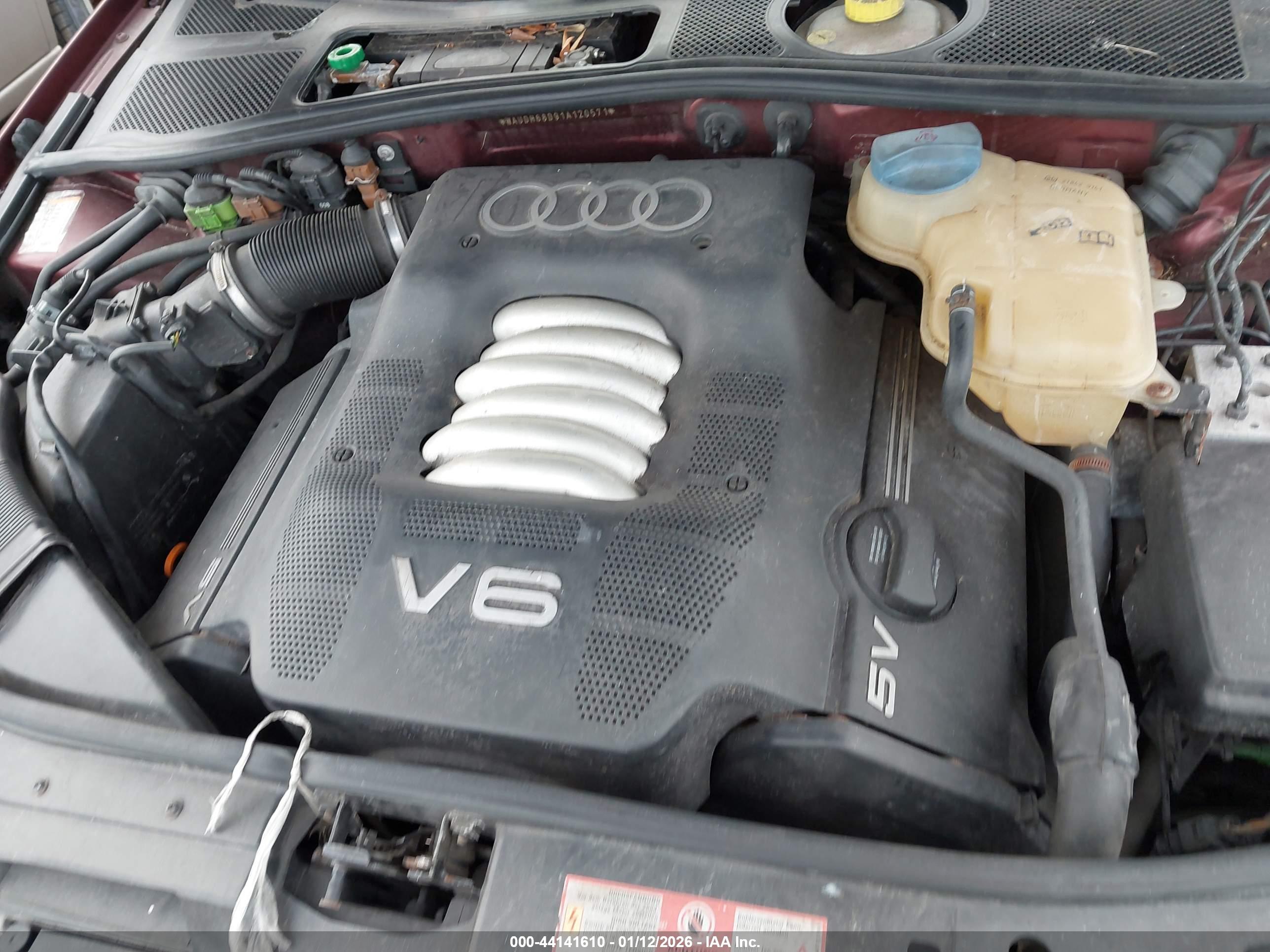 AUDI A4 image 10