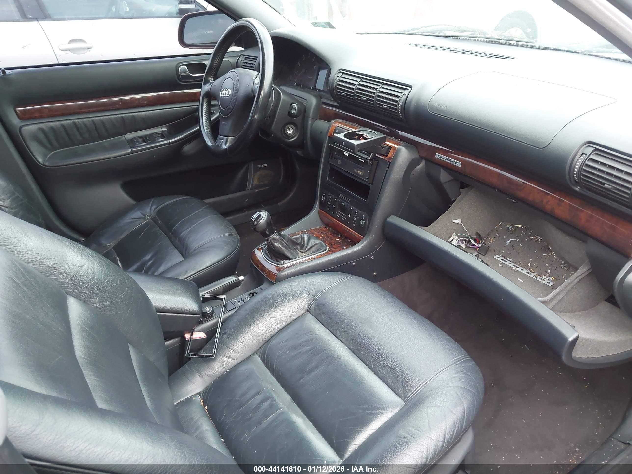 AUDI A4 image 5