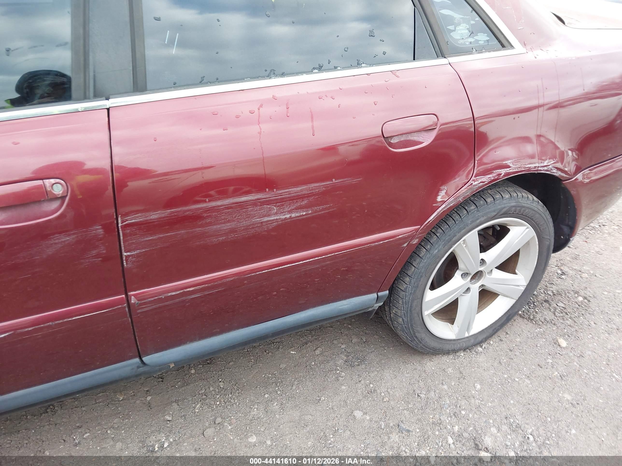 AUDI A4 image 6