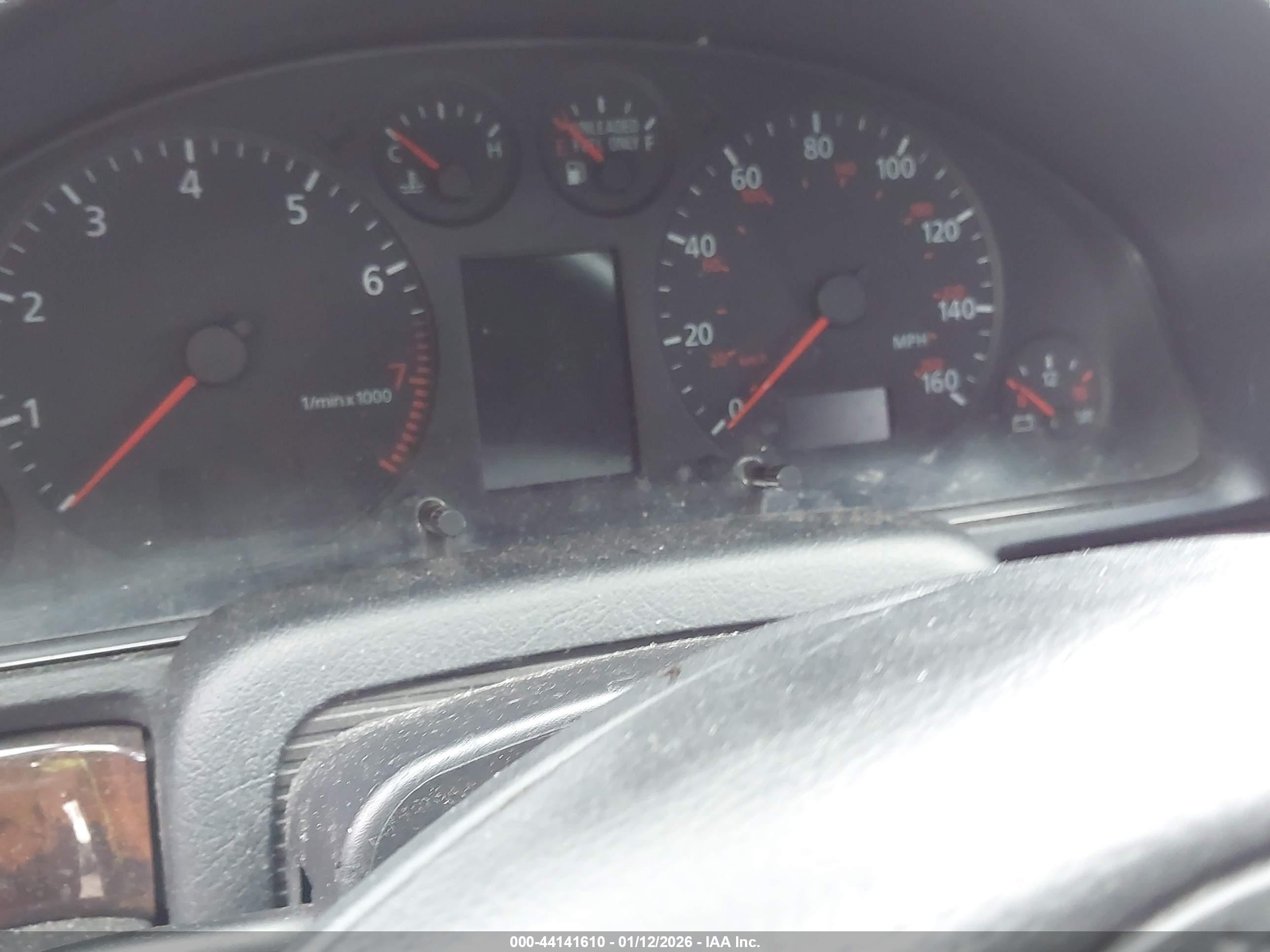 AUDI A4 image 7