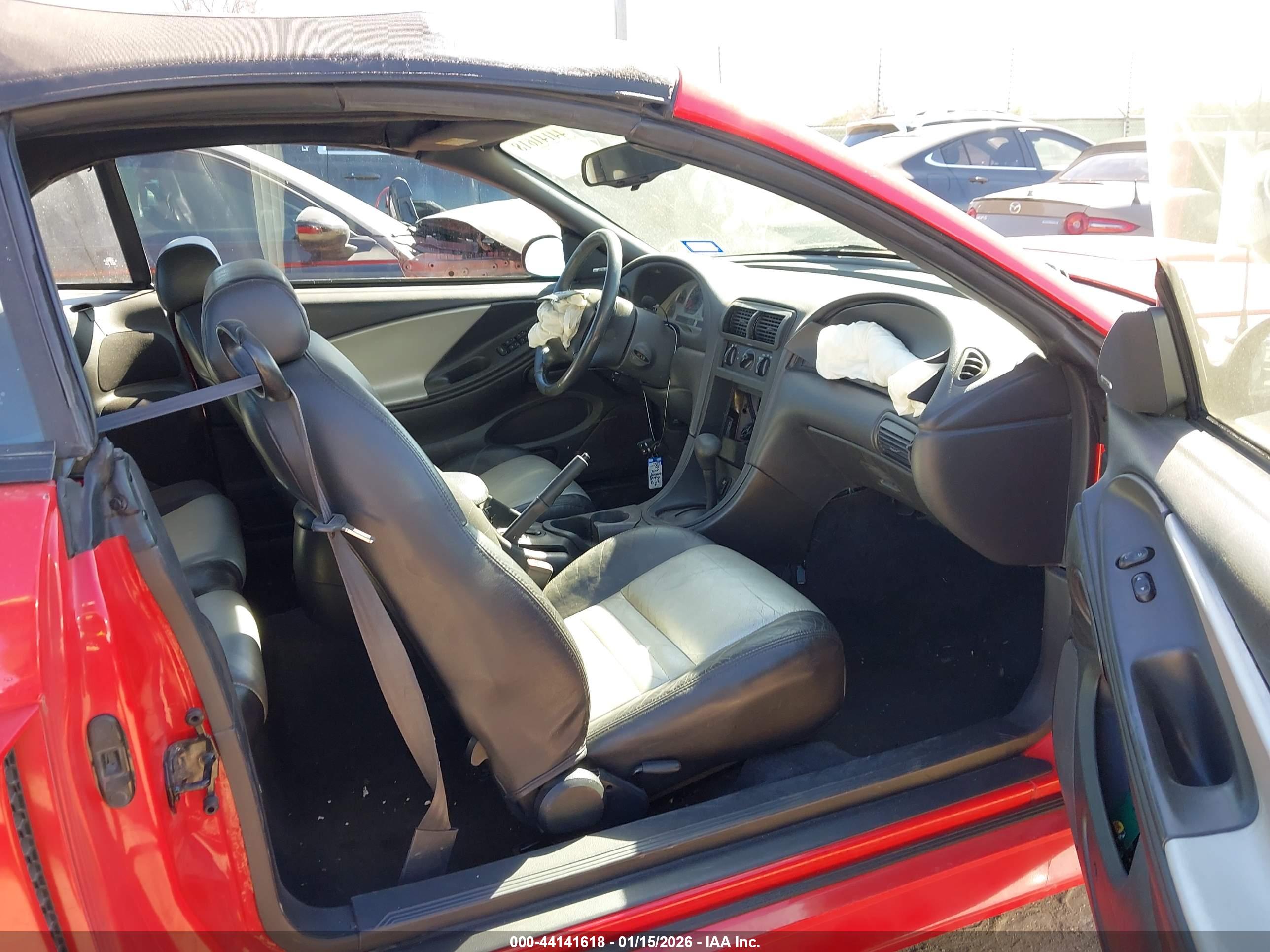 FORD MUSTANG image 5
