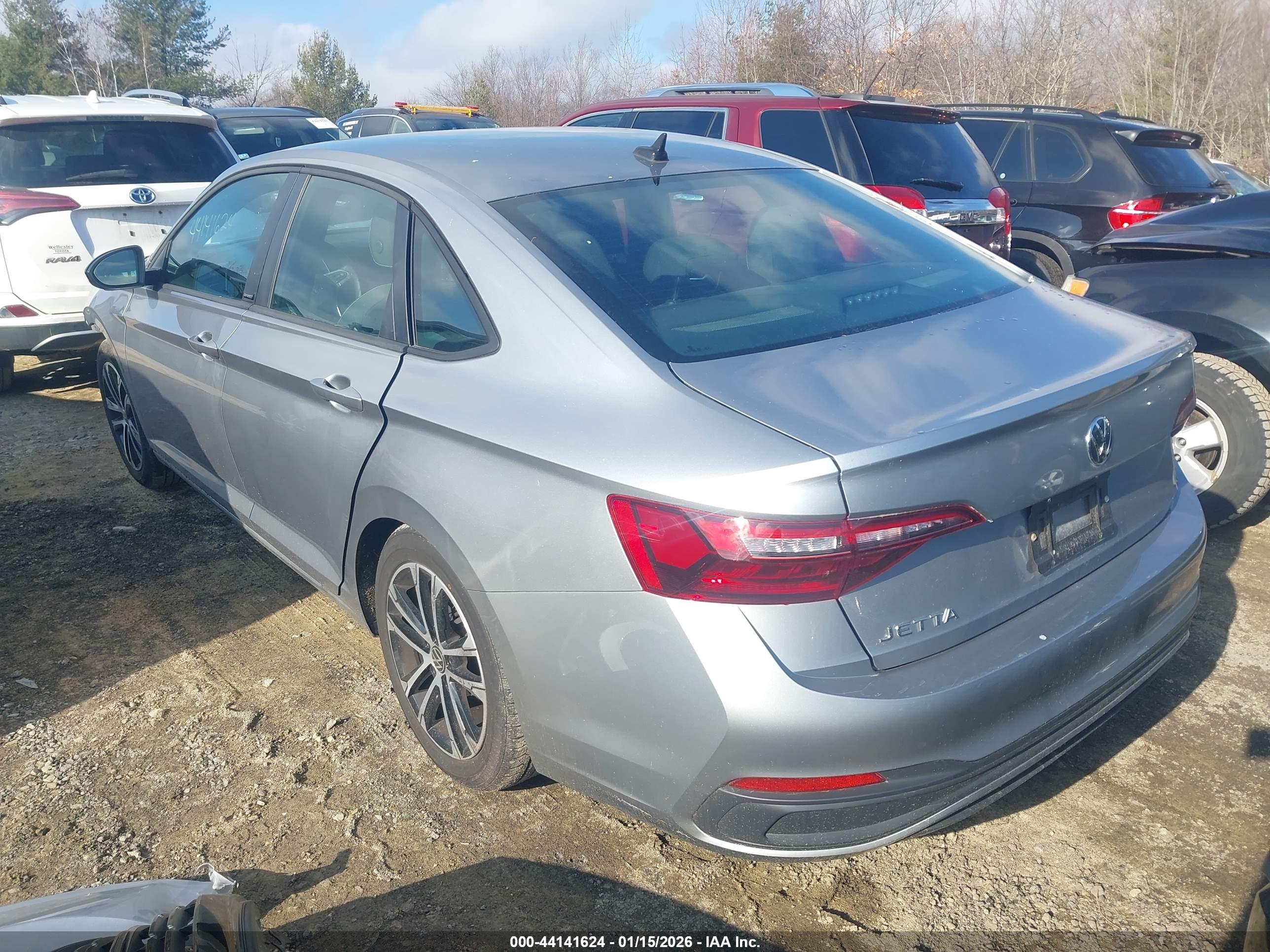 VOLKSWAGEN JETTA image 3
