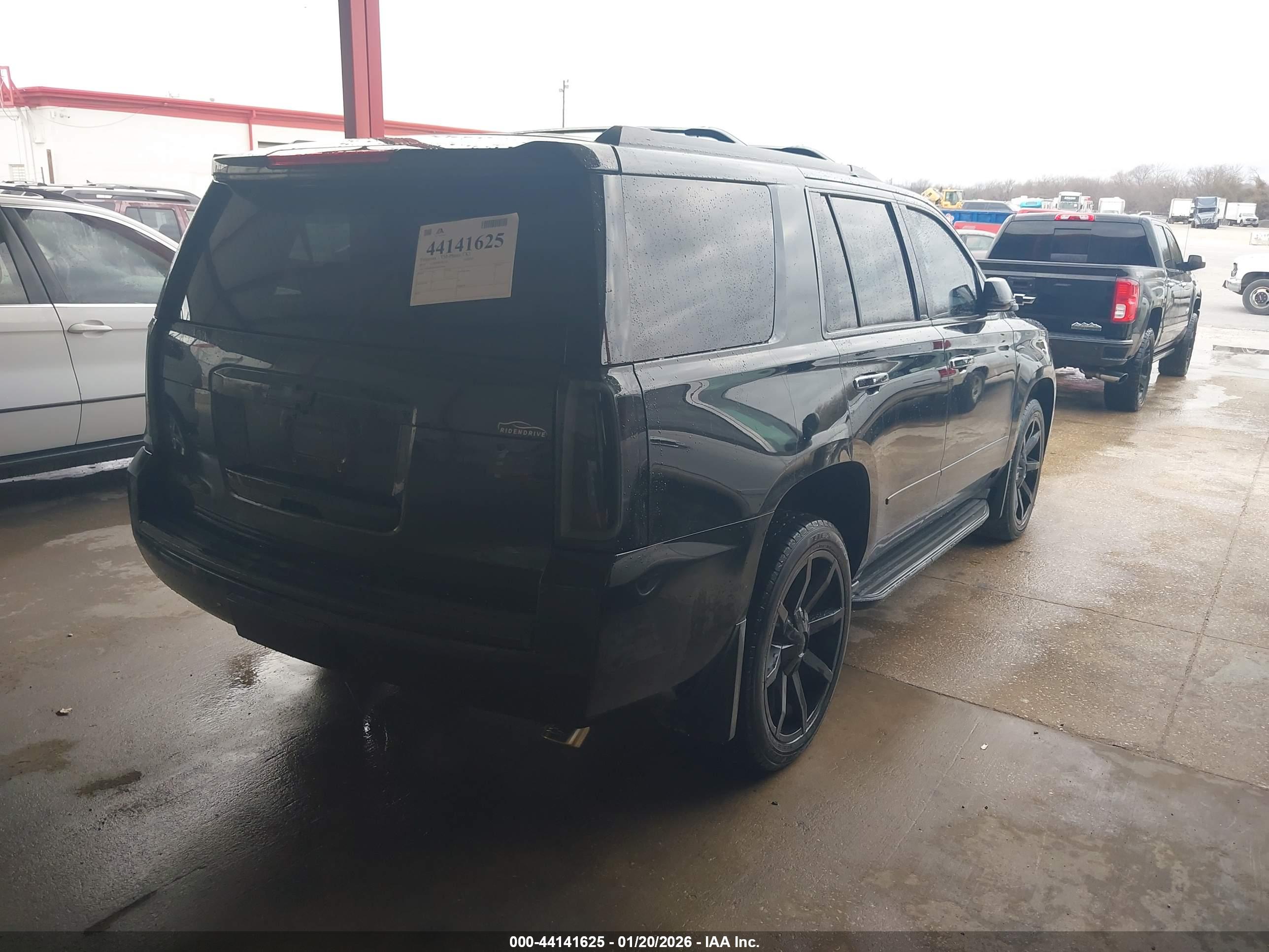 CHEVROLET TAHOE image 4