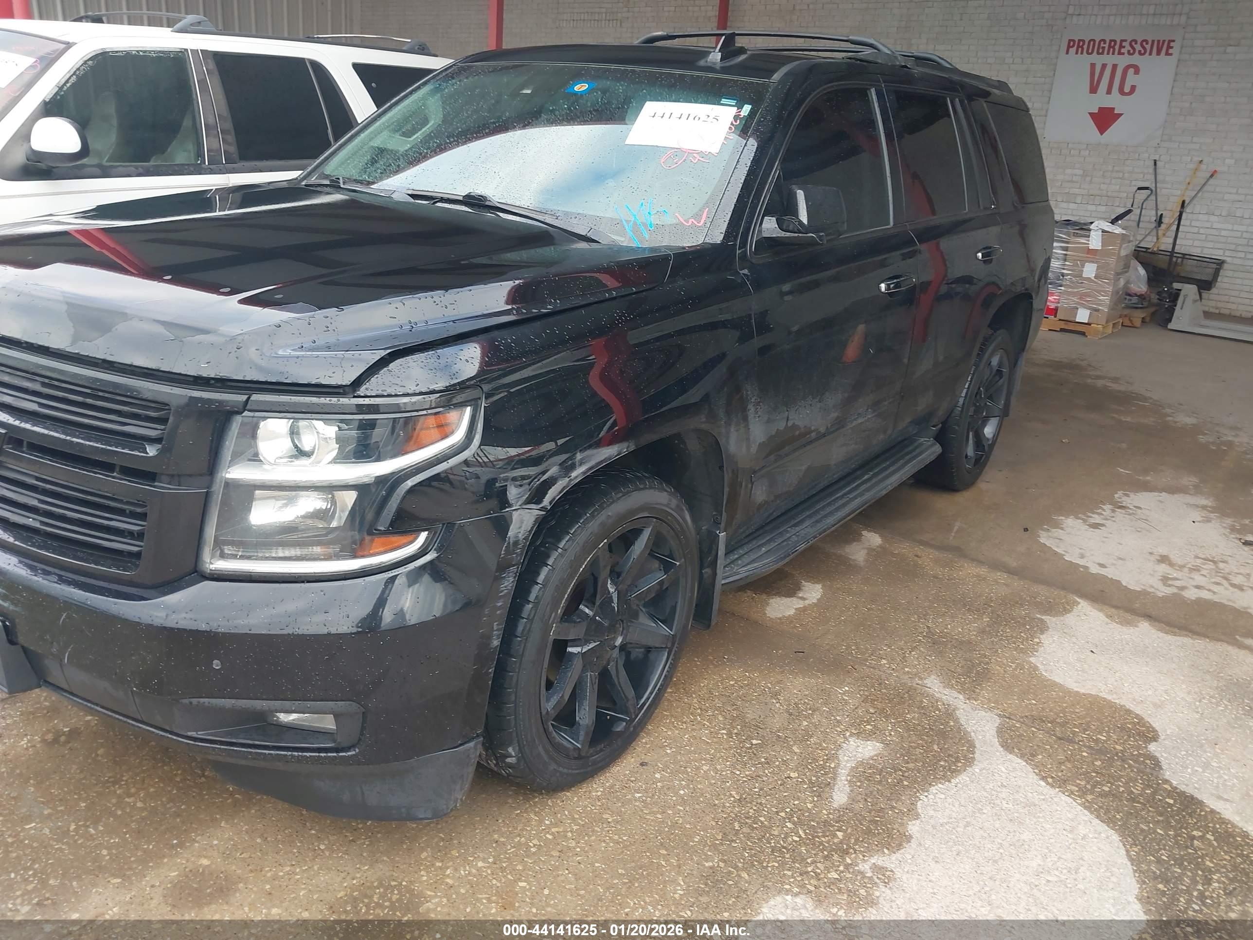 CHEVROLET TAHOE image 6