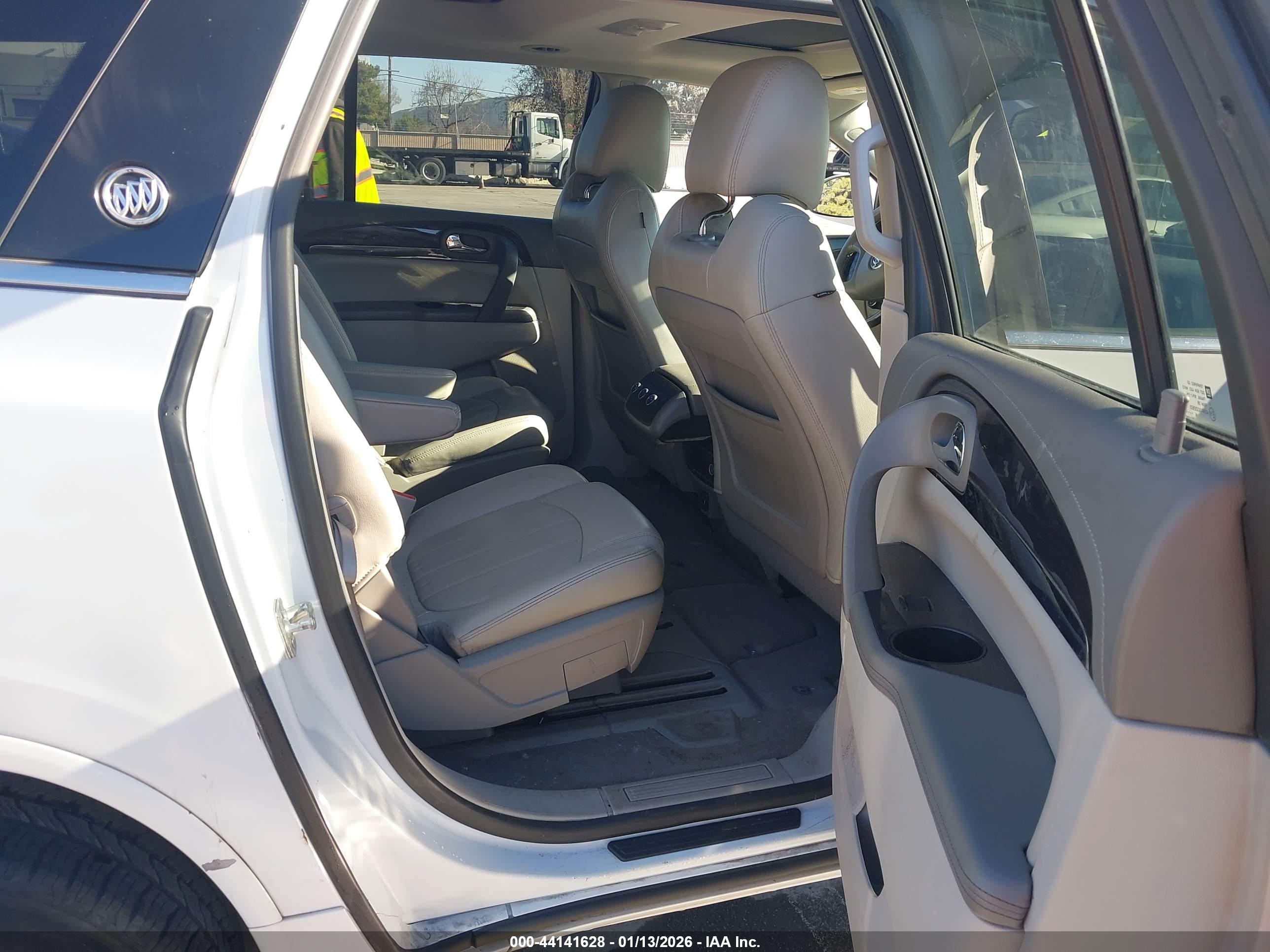 BUICK ENCLAVE image 8