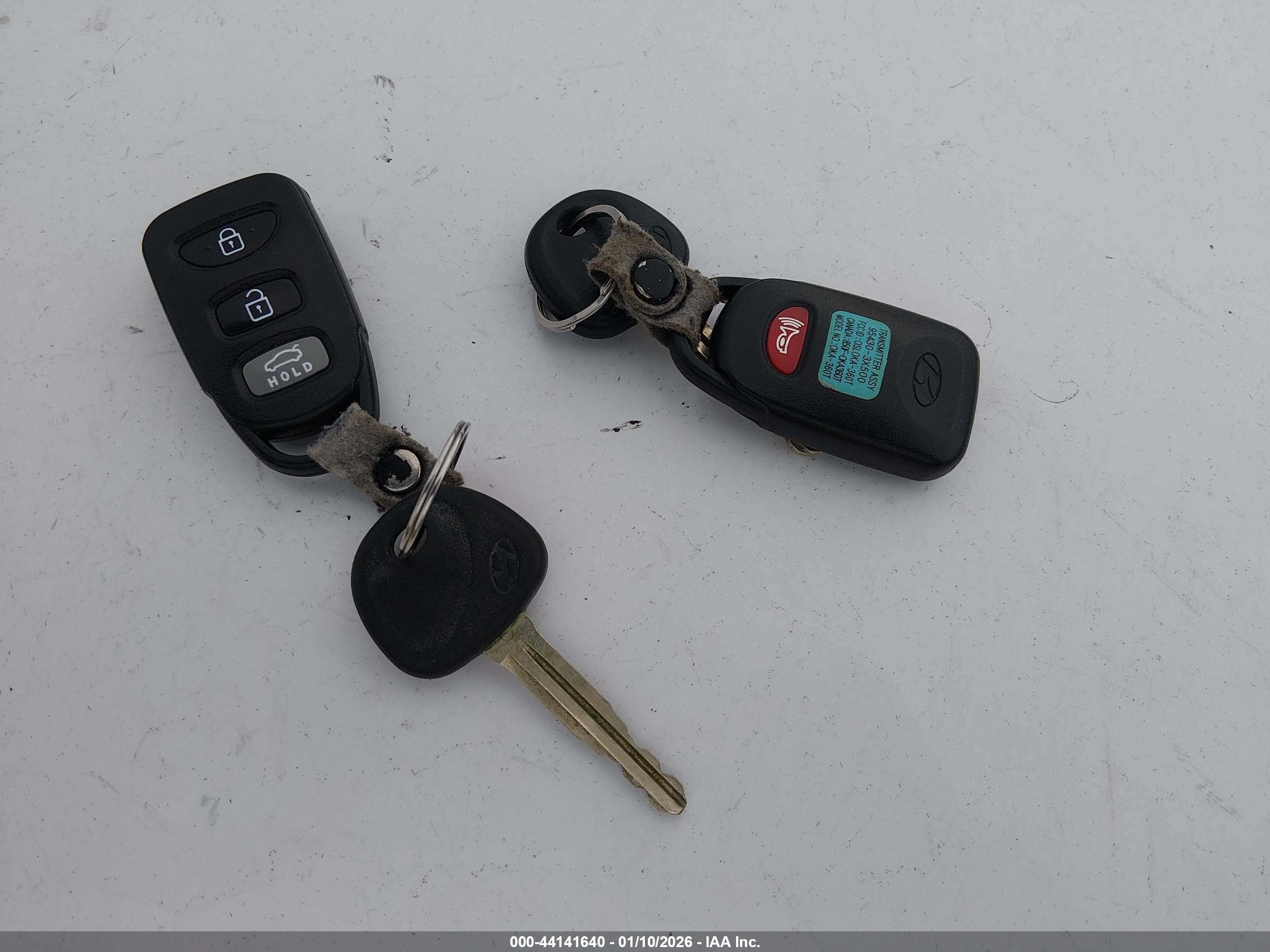 HYUNDAI ELANTRA image 11