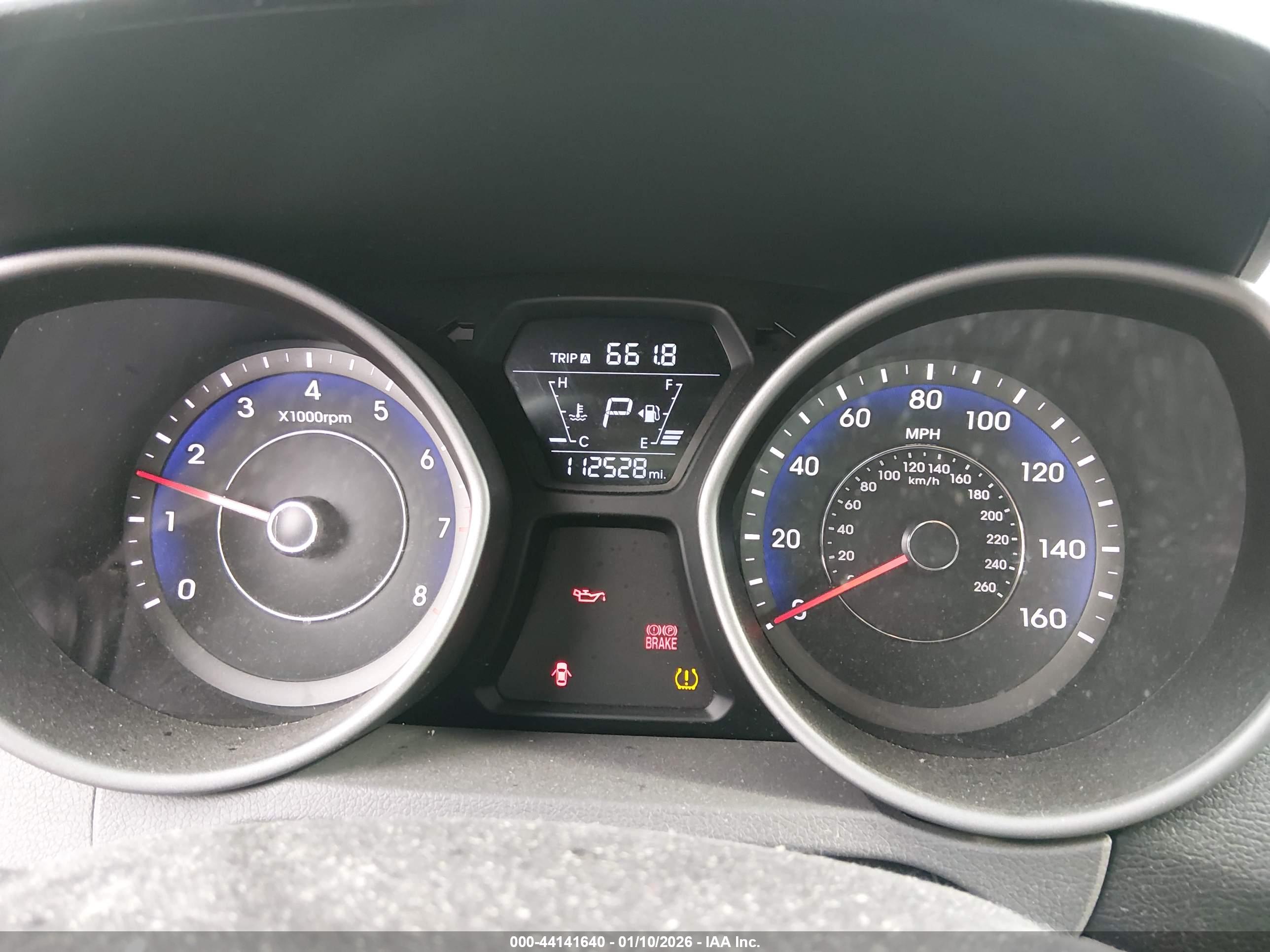 HYUNDAI ELANTRA image 7
