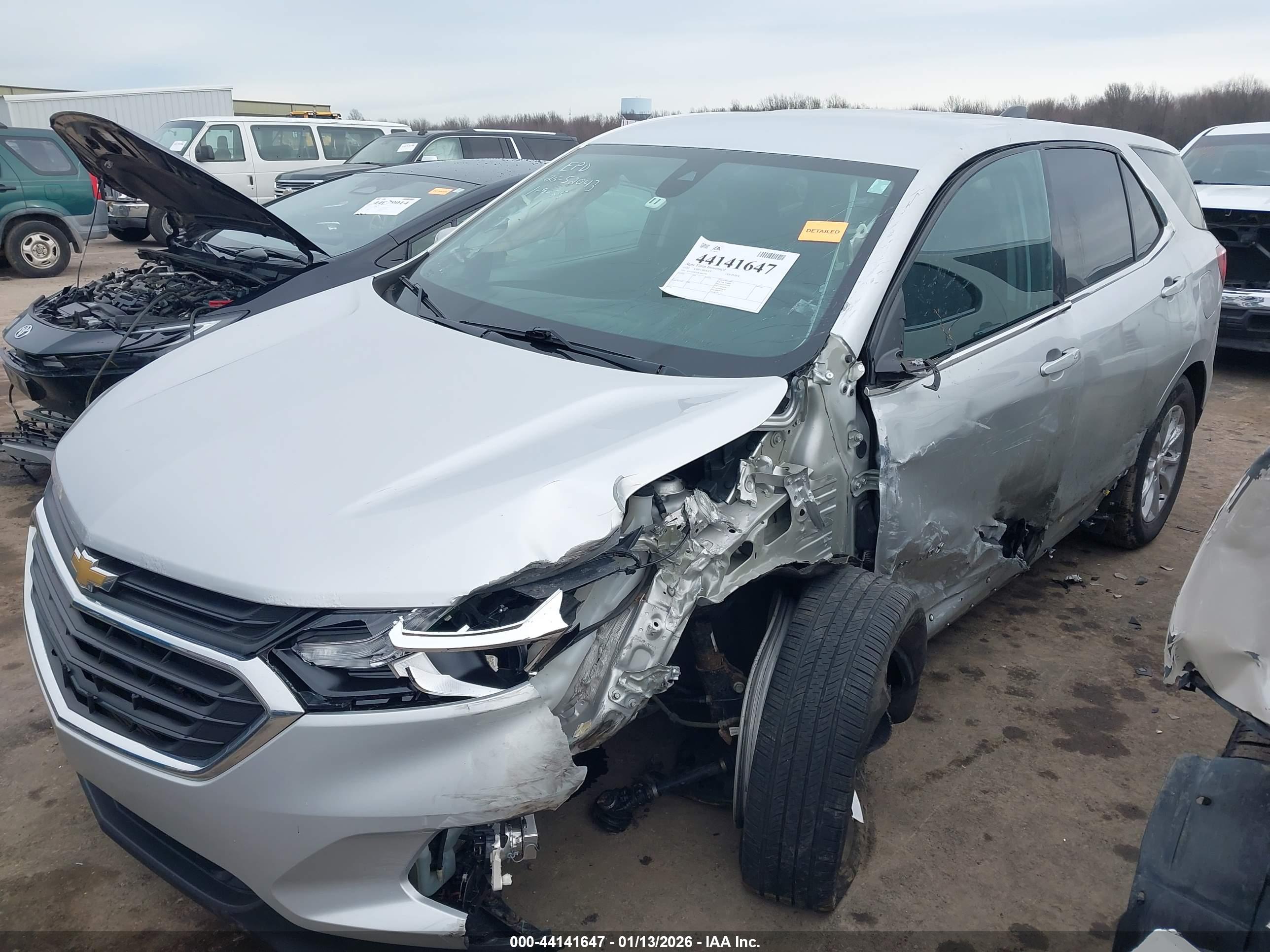 CHEVROLET EQUINOX image 2