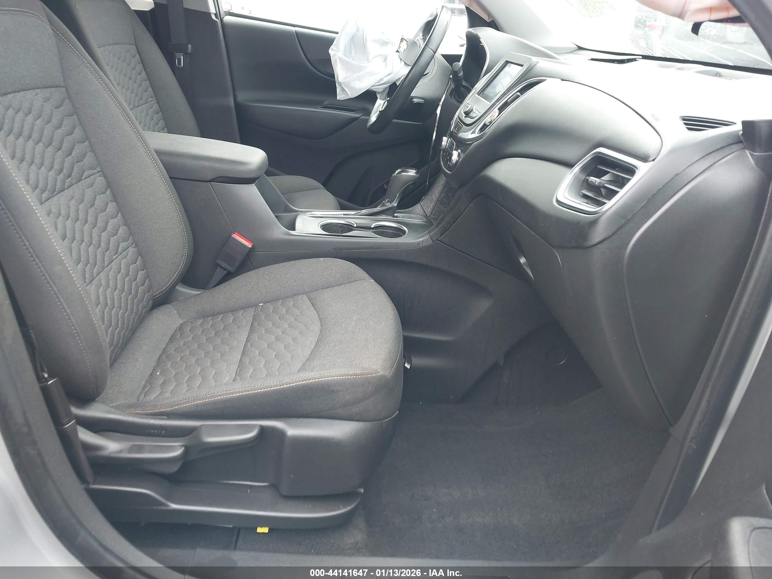 CHEVROLET EQUINOX image 5