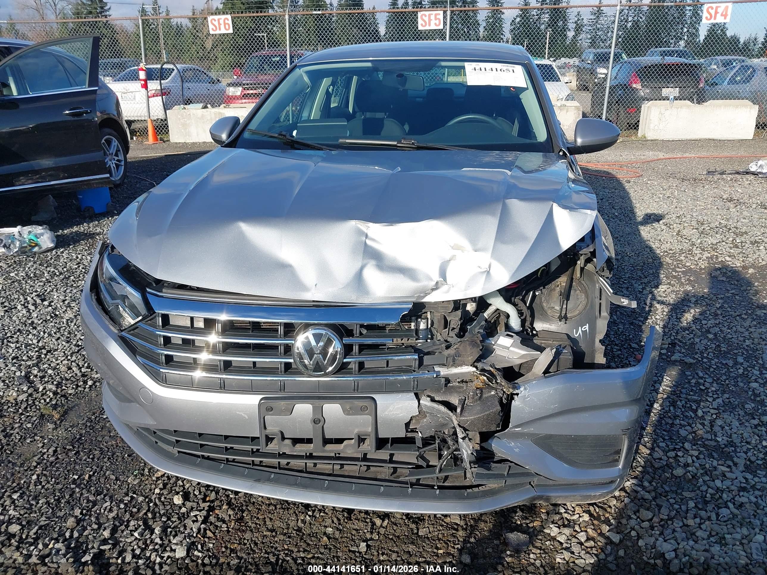 VOLKSWAGEN JETTA image 6
