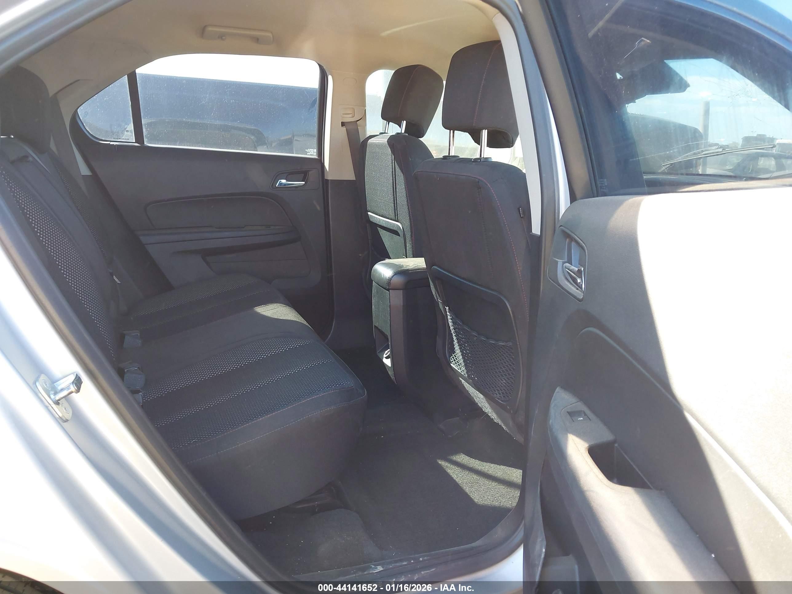 CHEVROLET EQUINOX image 8