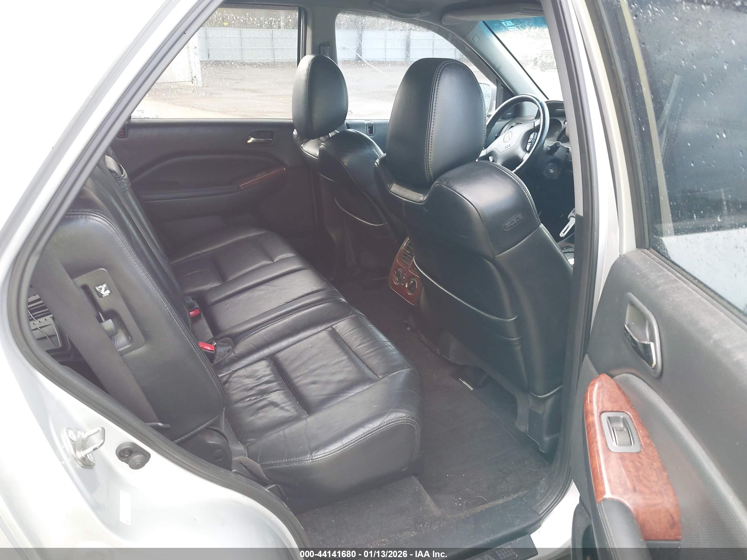 ACURA MDX image 8