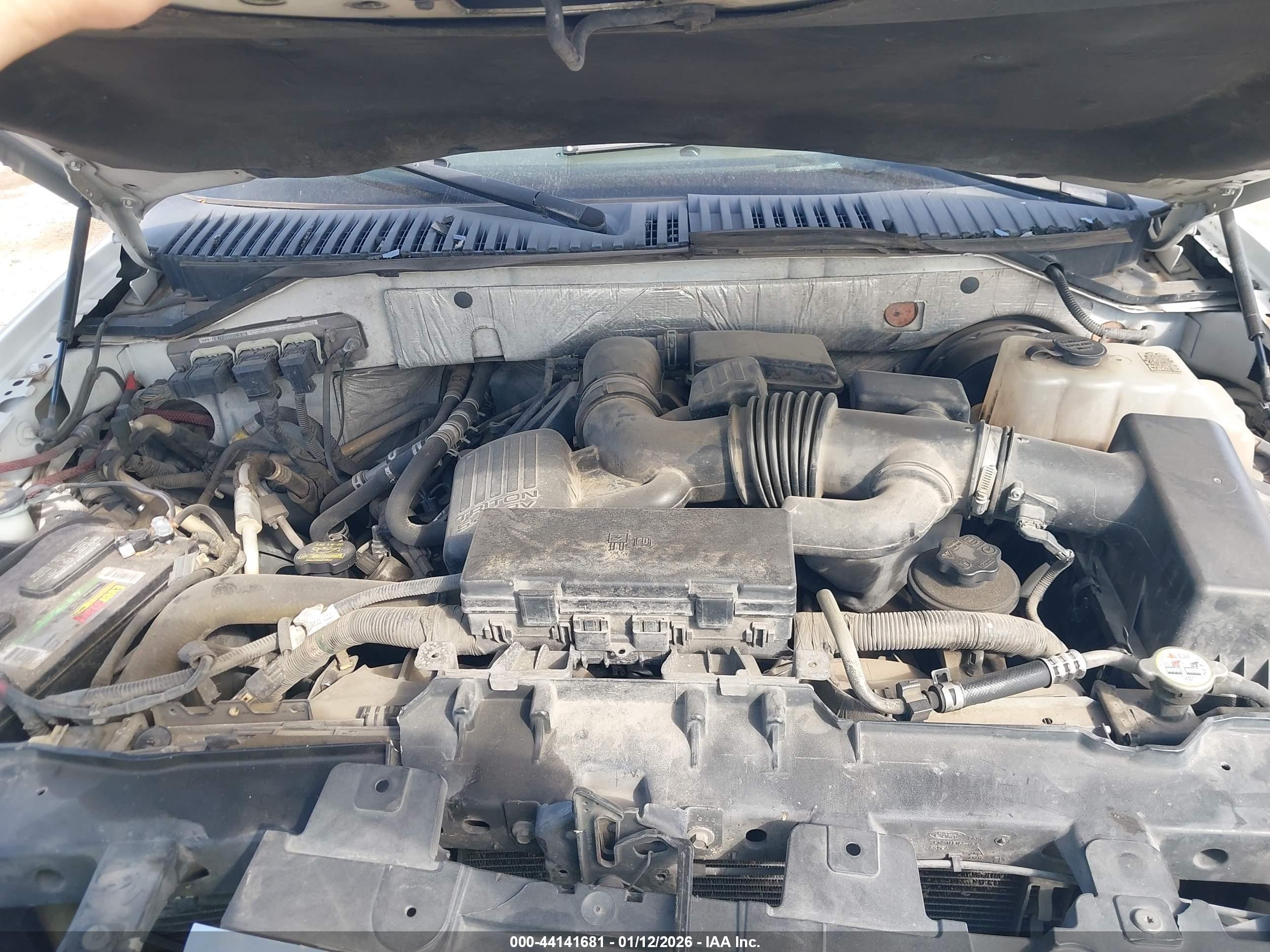 FORD EXPEDITION image 10