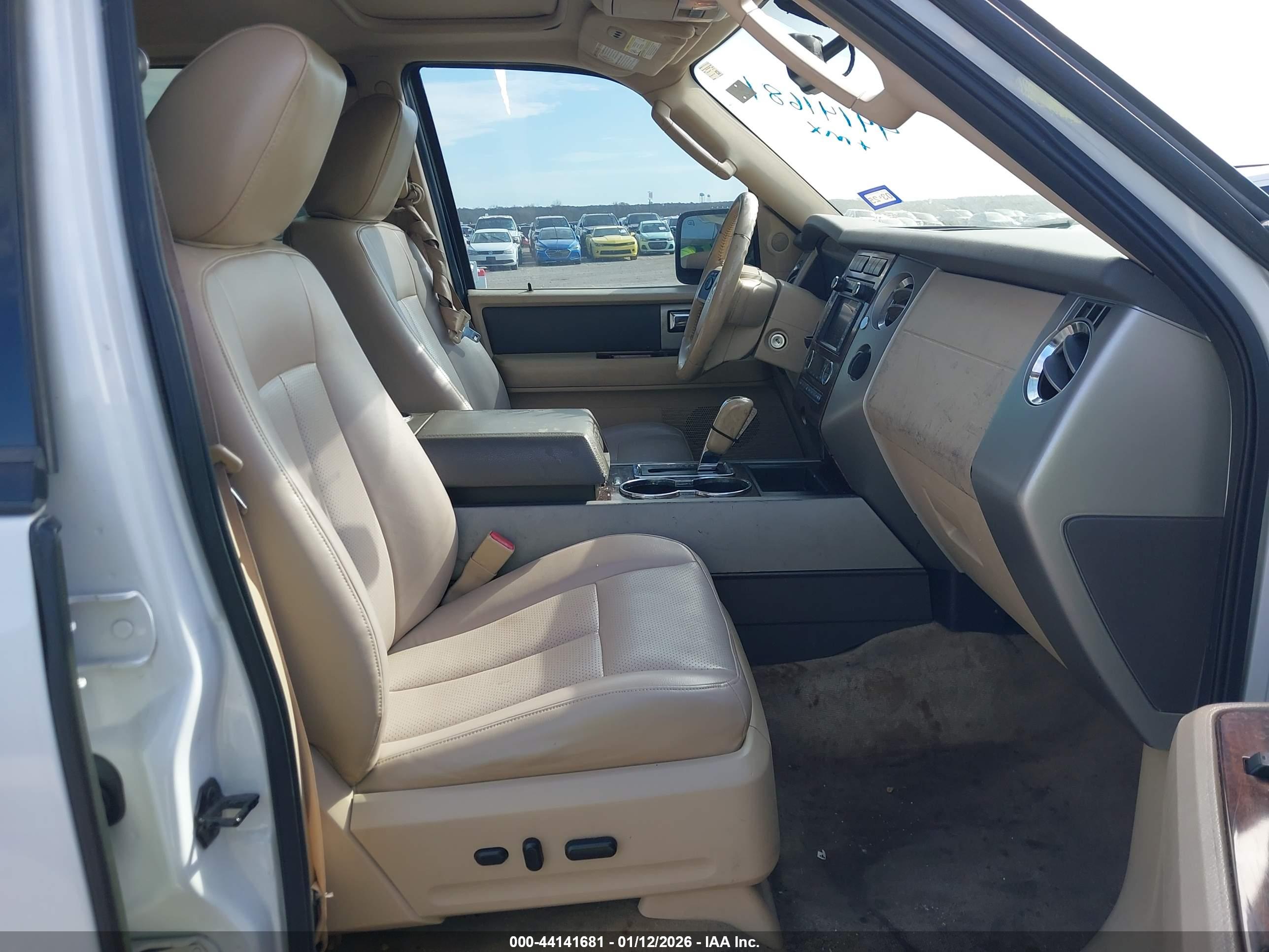 FORD EXPEDITION image 5