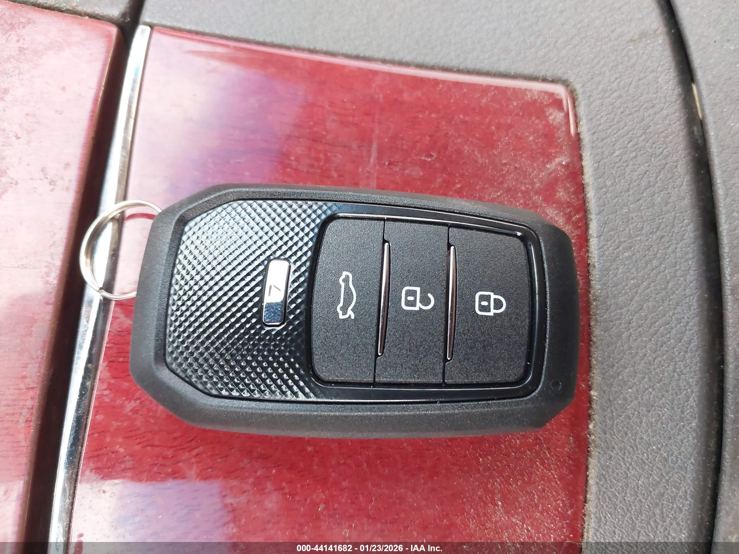 LEXUS ES image 11