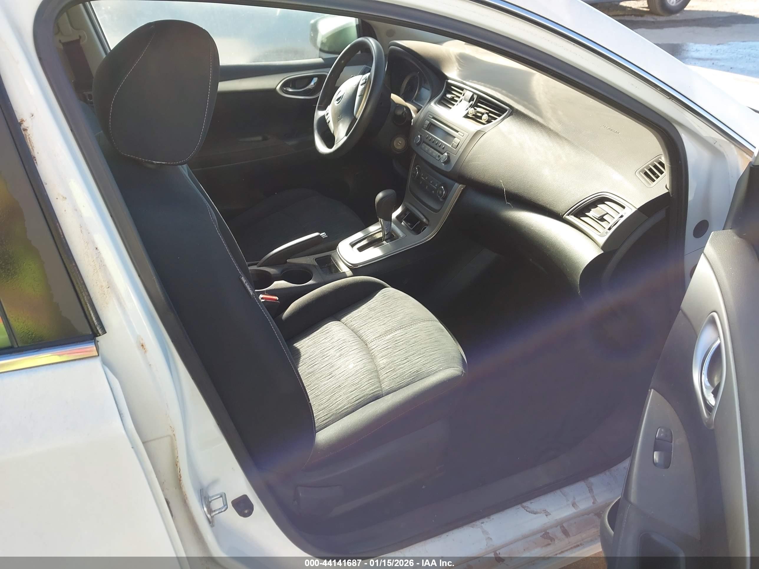 NISSAN SENTRA image 5