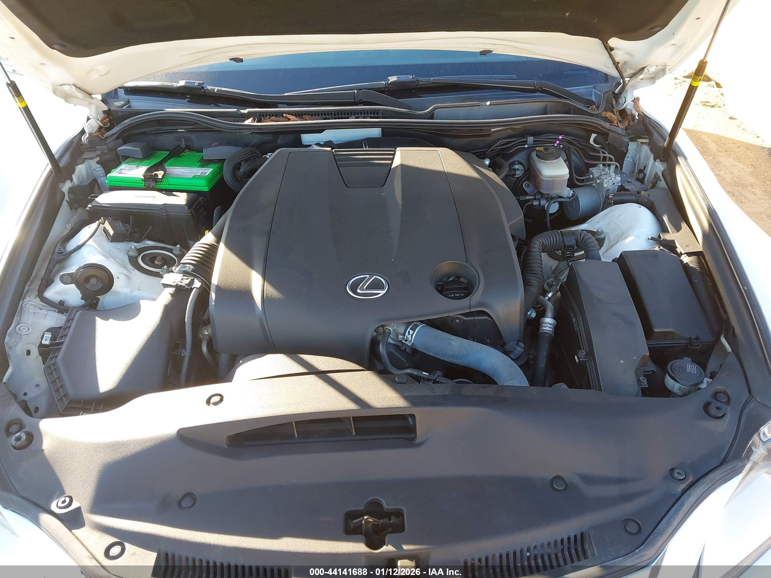 LEXUS IS image 10