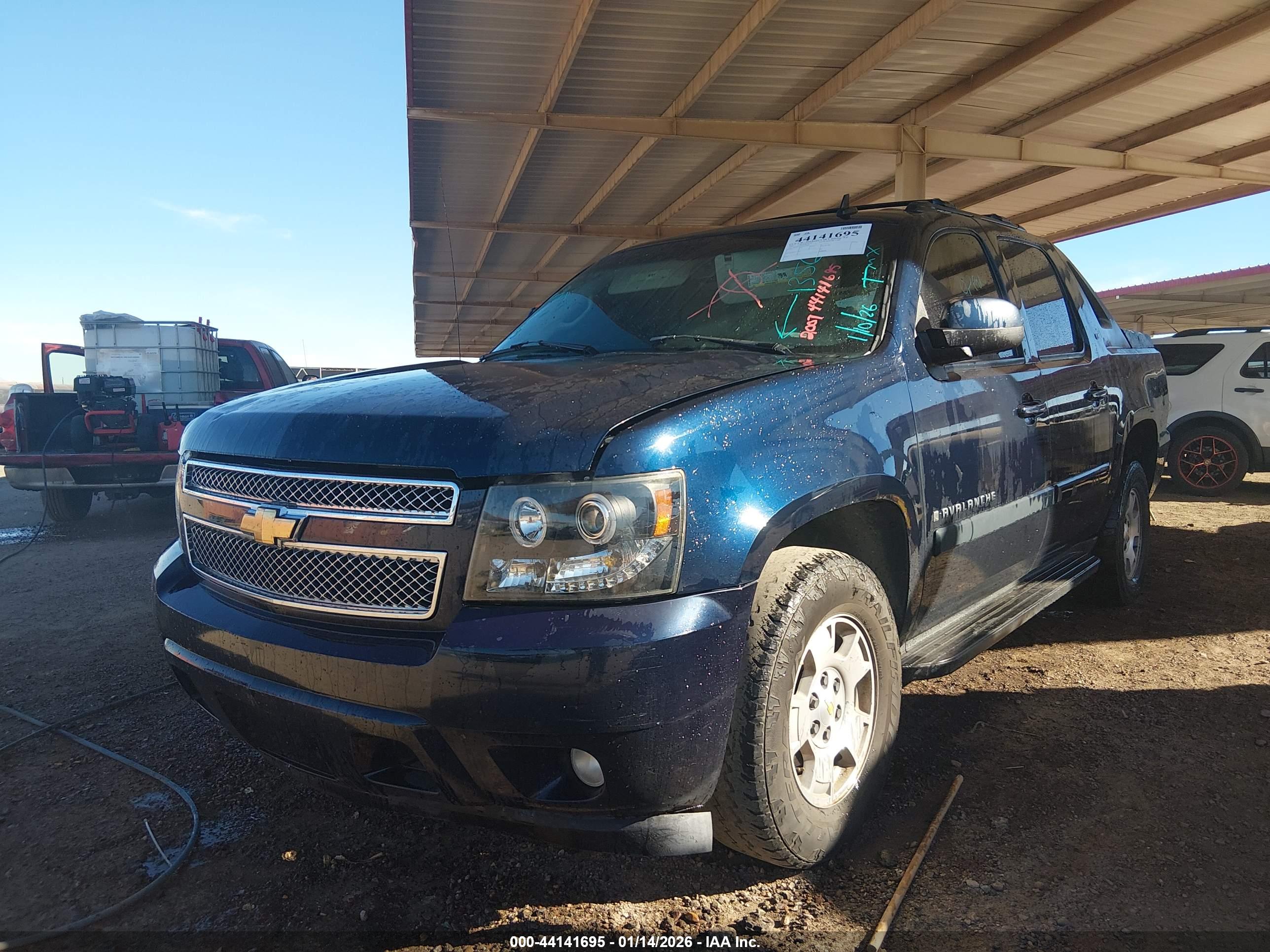 CHEVROLET AVALANCHE image 2