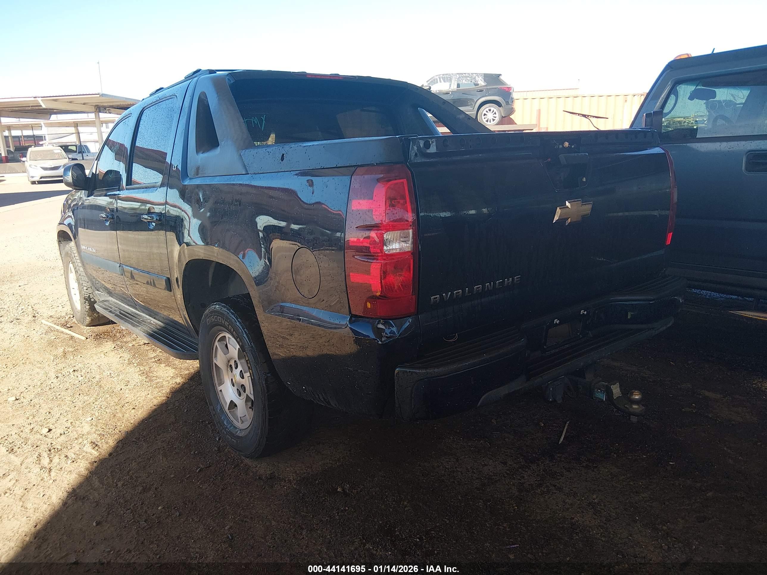 CHEVROLET AVALANCHE image 3