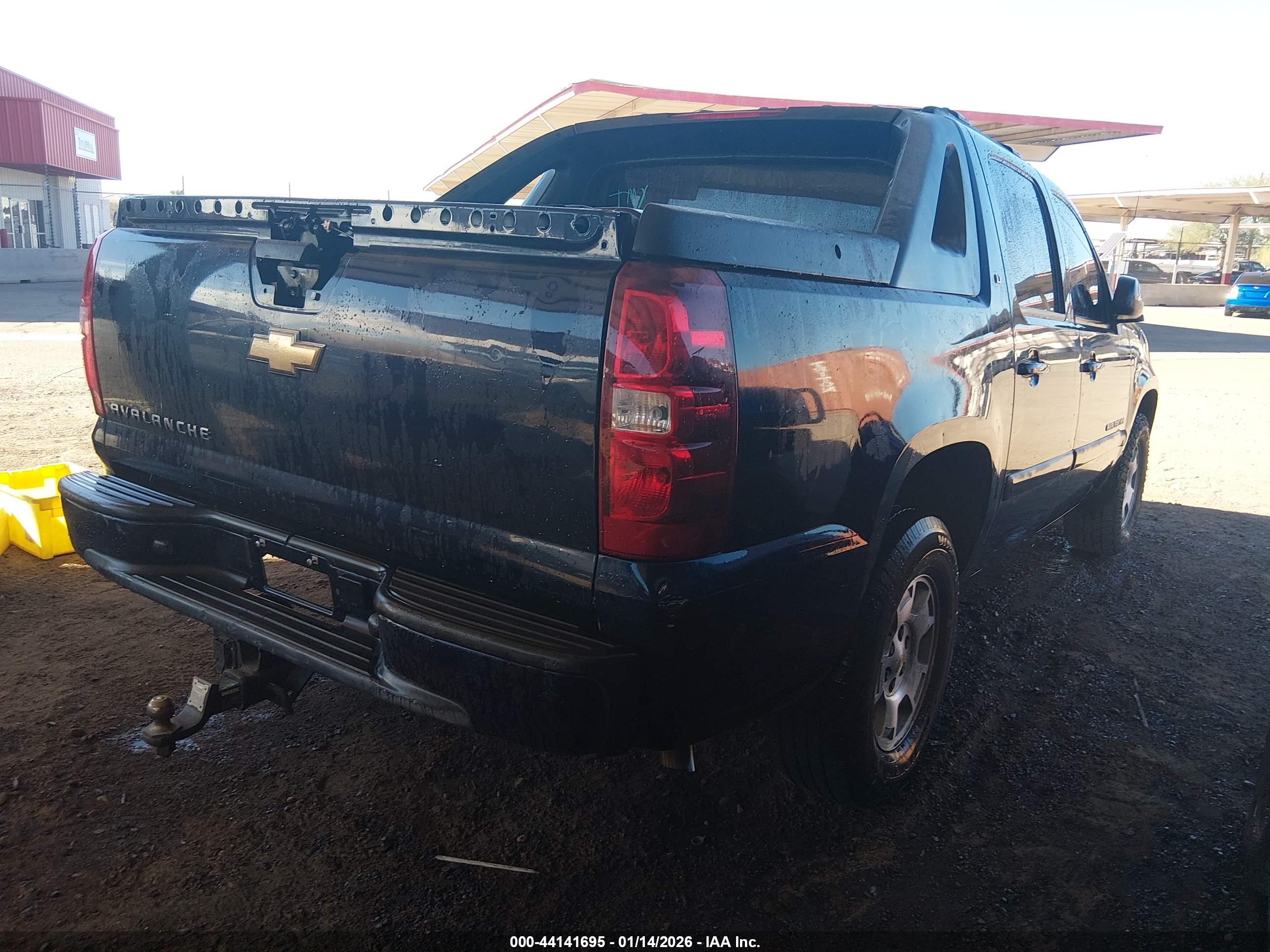 CHEVROLET AVALANCHE image 4