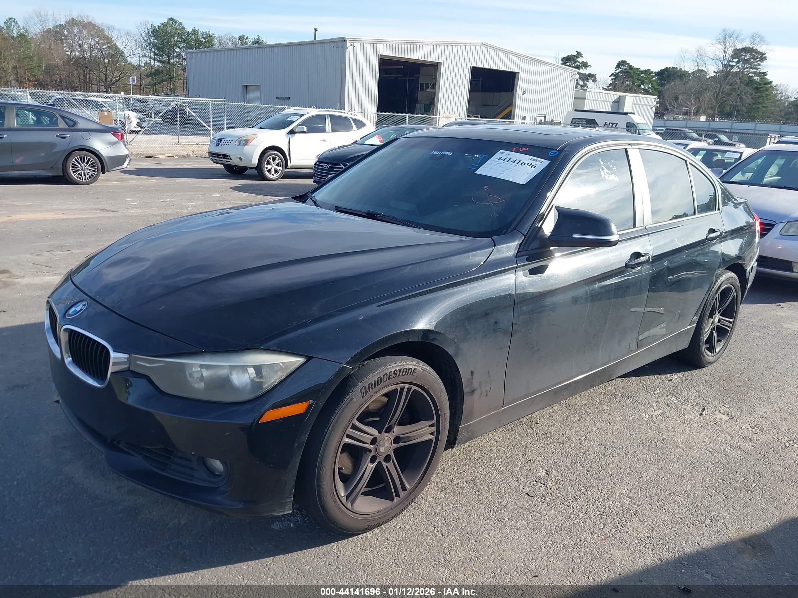 BMW 328I image 2