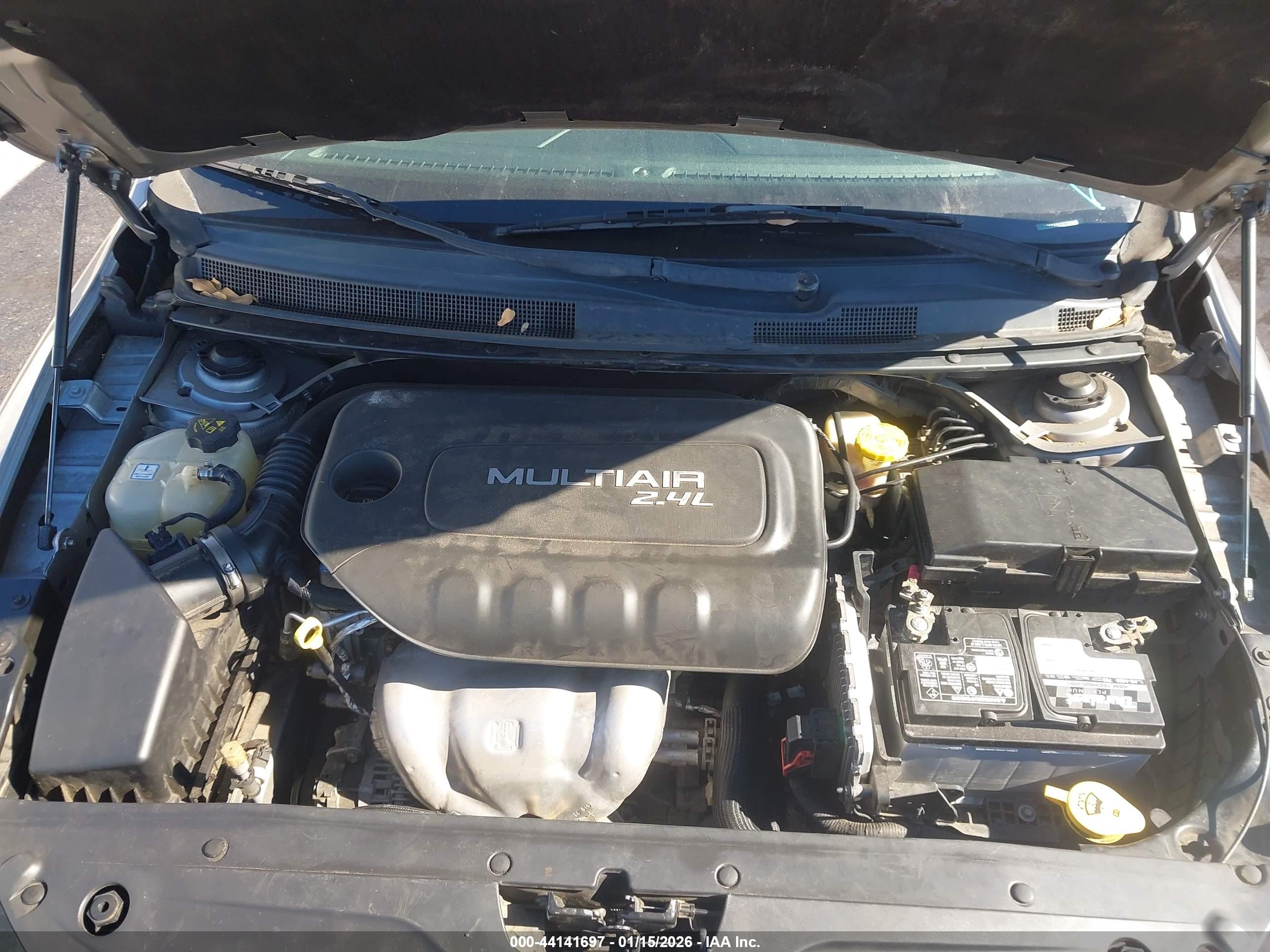 CHRYSLER 200 image 10