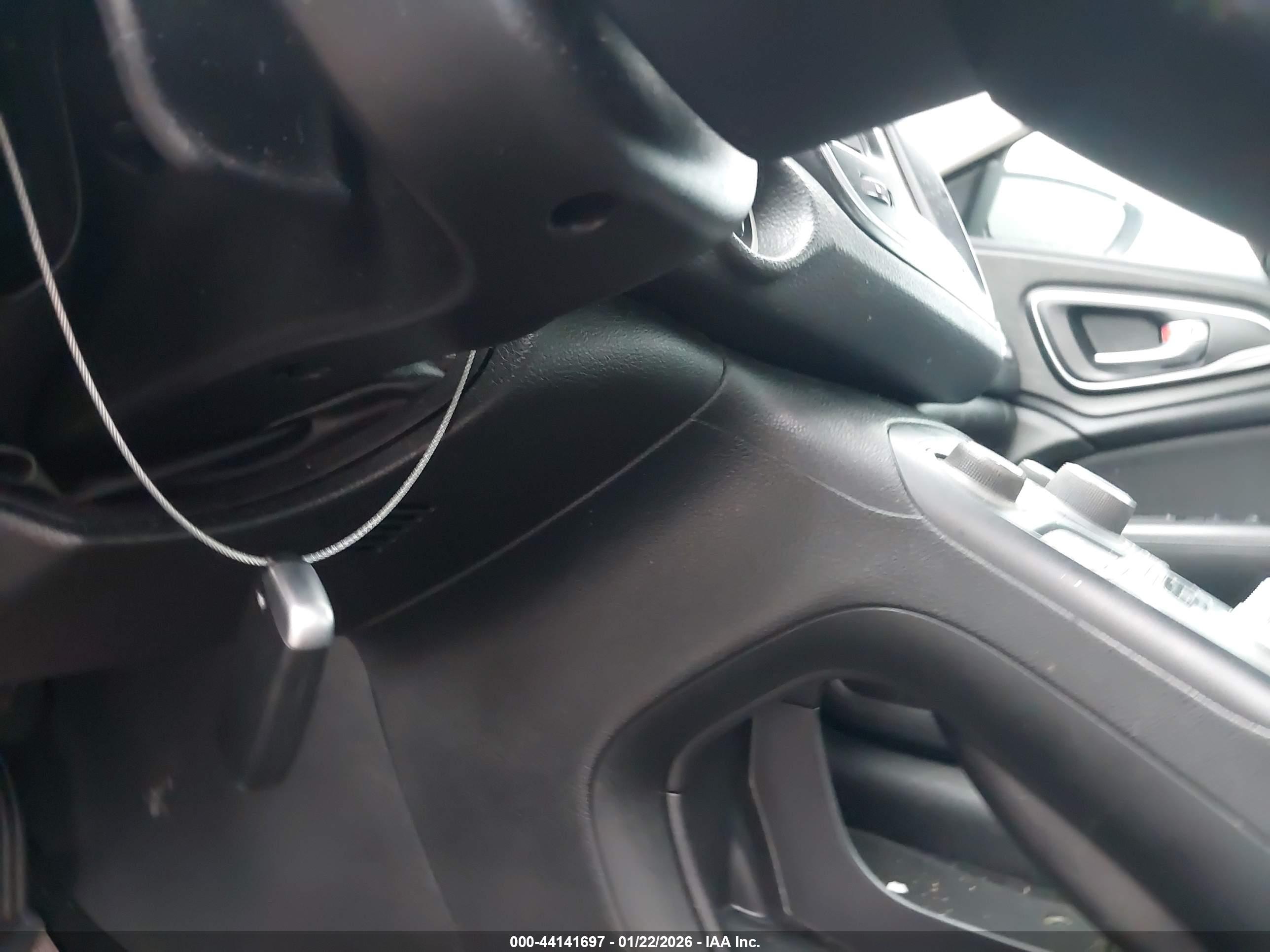 CHRYSLER 200 image 11